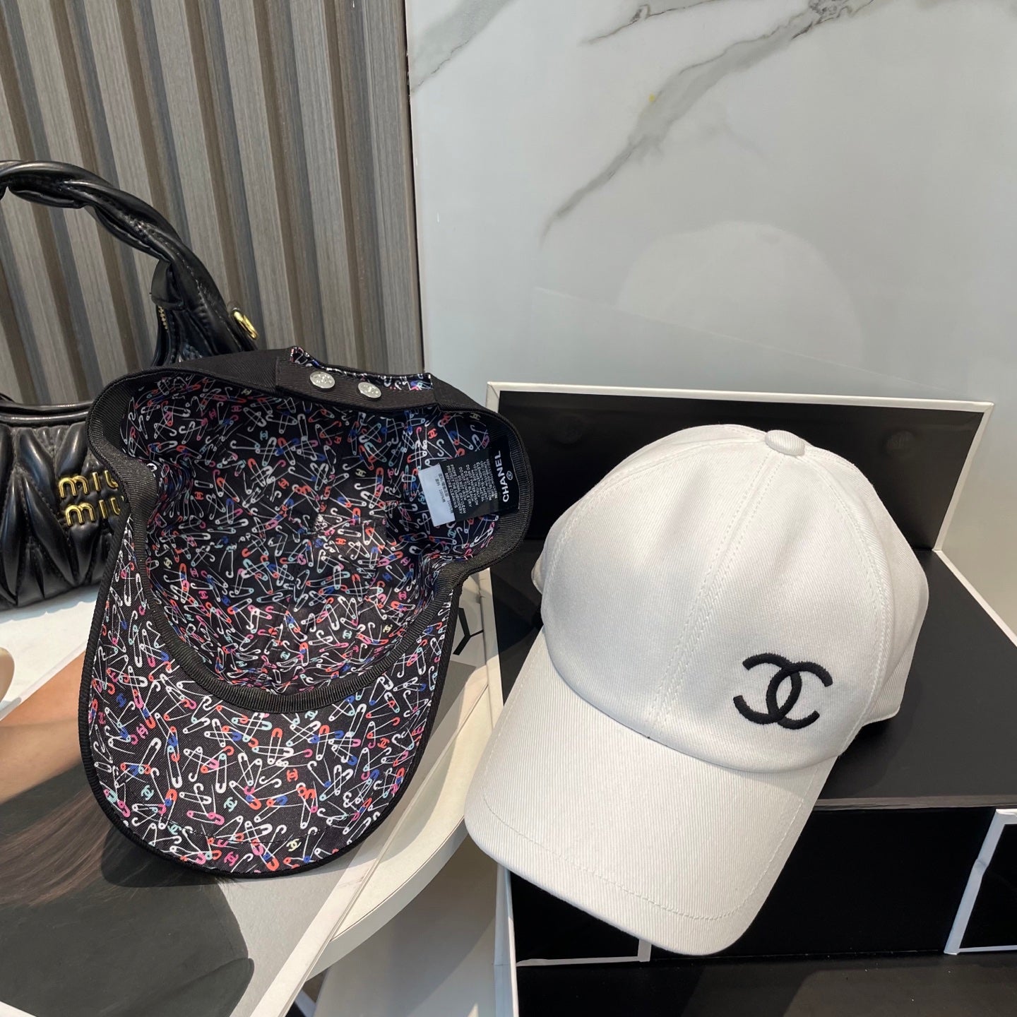 New double-sided embroidered baseball cap