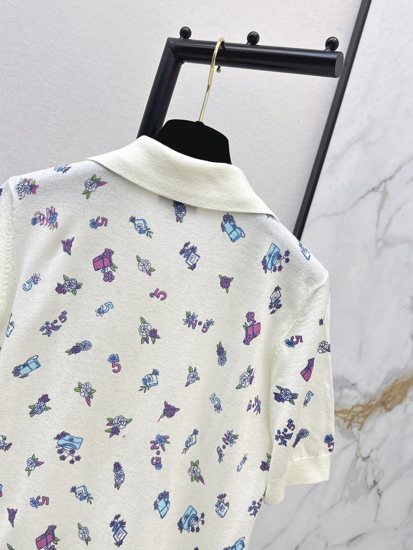 26SS Spring/Summer Newest Embroidered Floral Knit Top