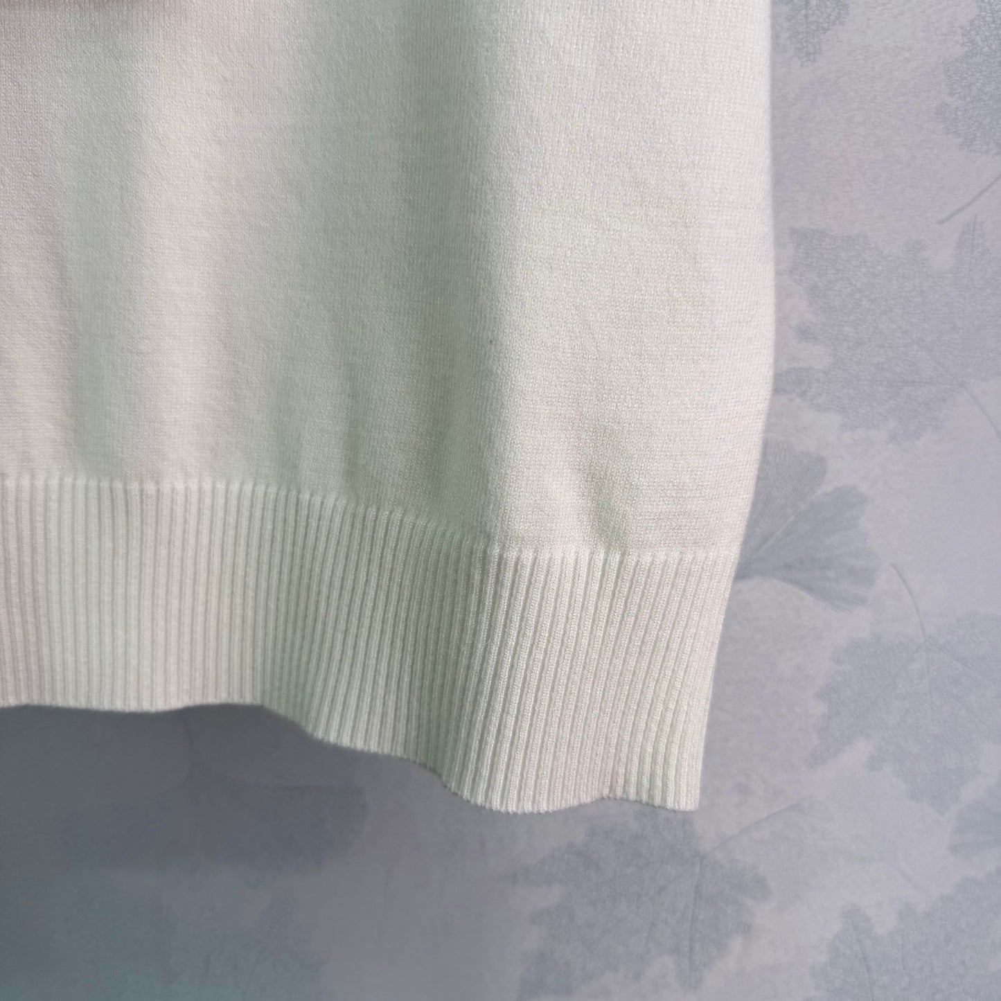 26 New Short-Sleeve Knit Top