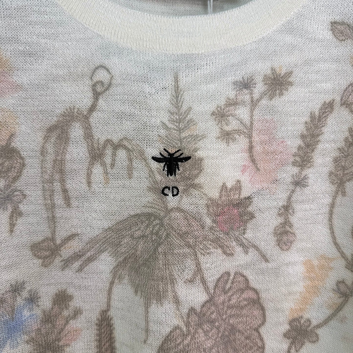 26 New Short-Sleeve Knit Top
