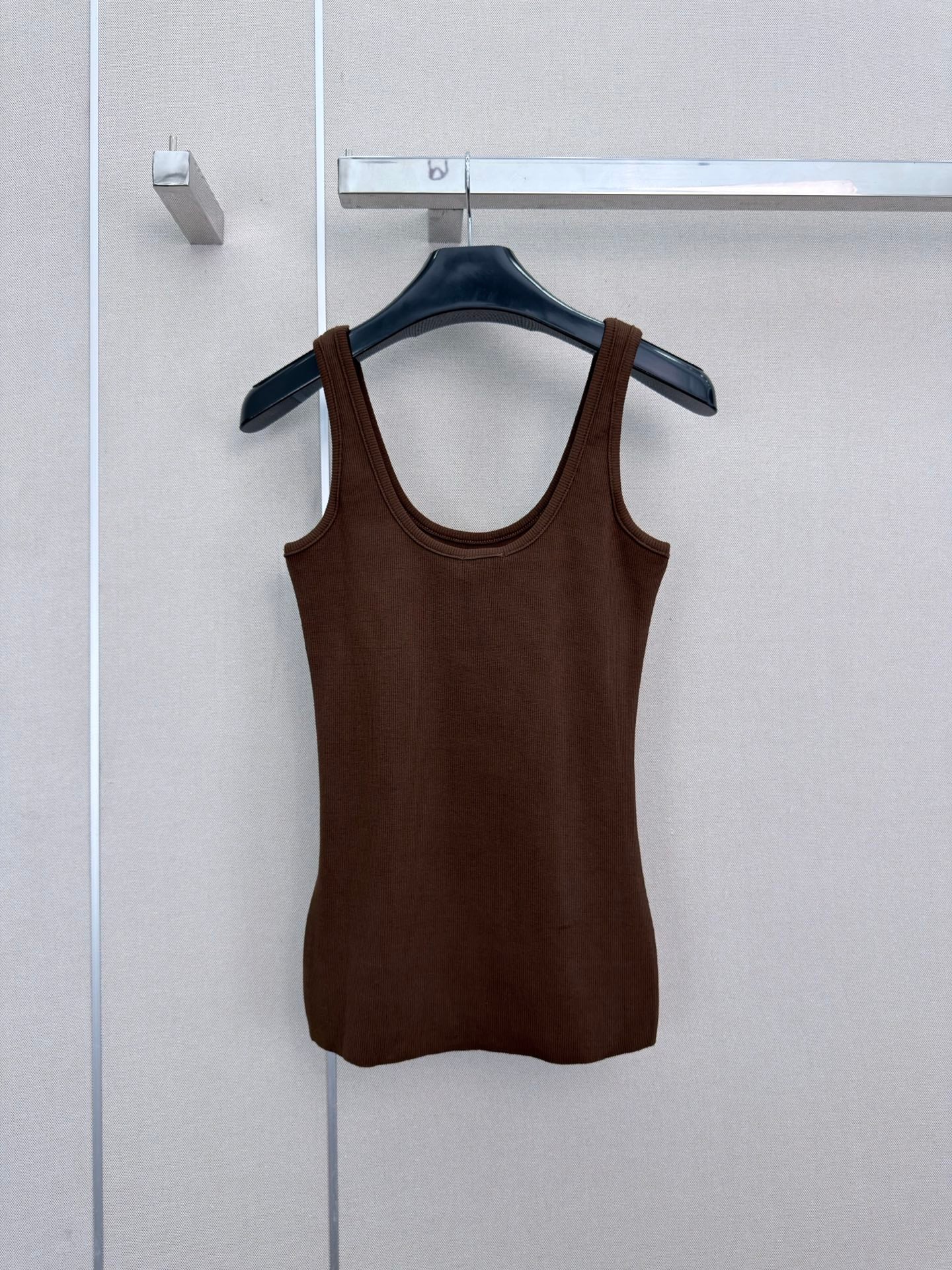 26 New Embroidered Vest
