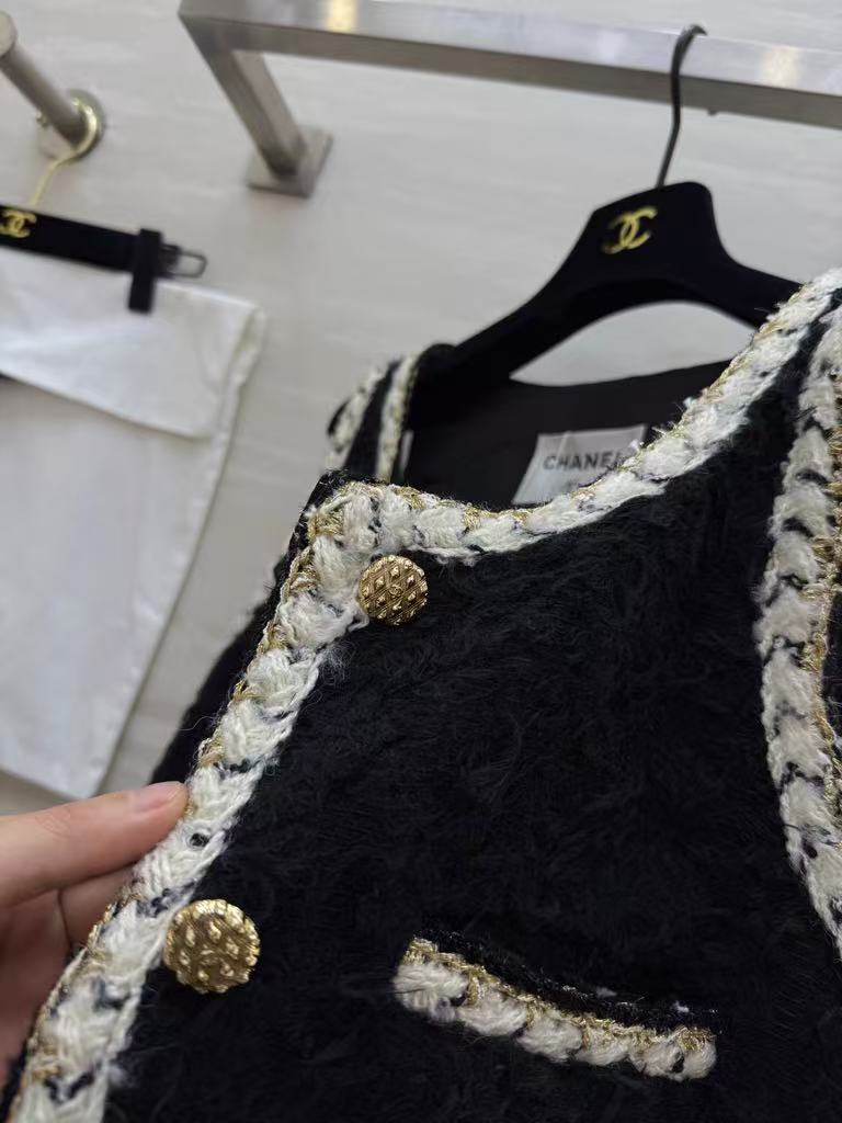 Heavy-duty vest dress