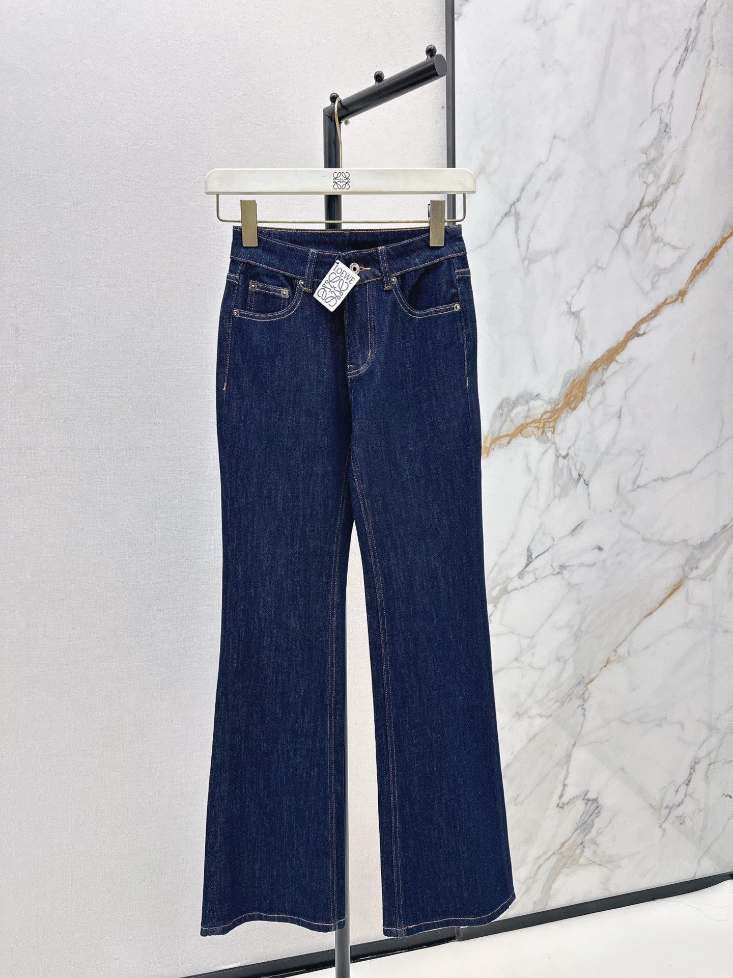 26NEW Versatile, minimalist style casual flared trousers
