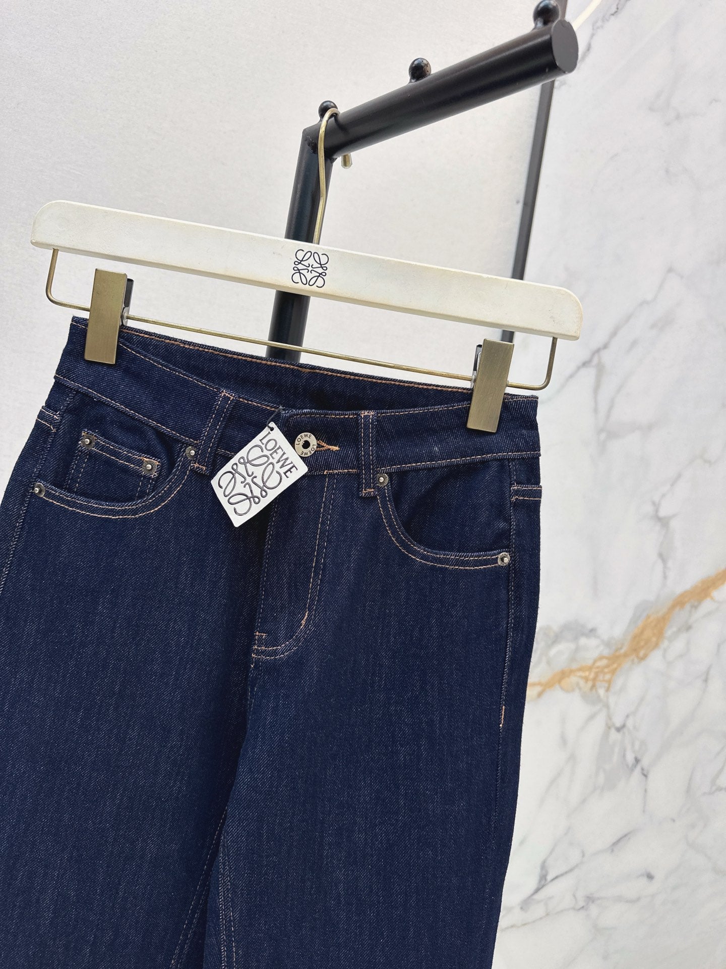 26NEW Versatile, minimalist style casual flared trousers