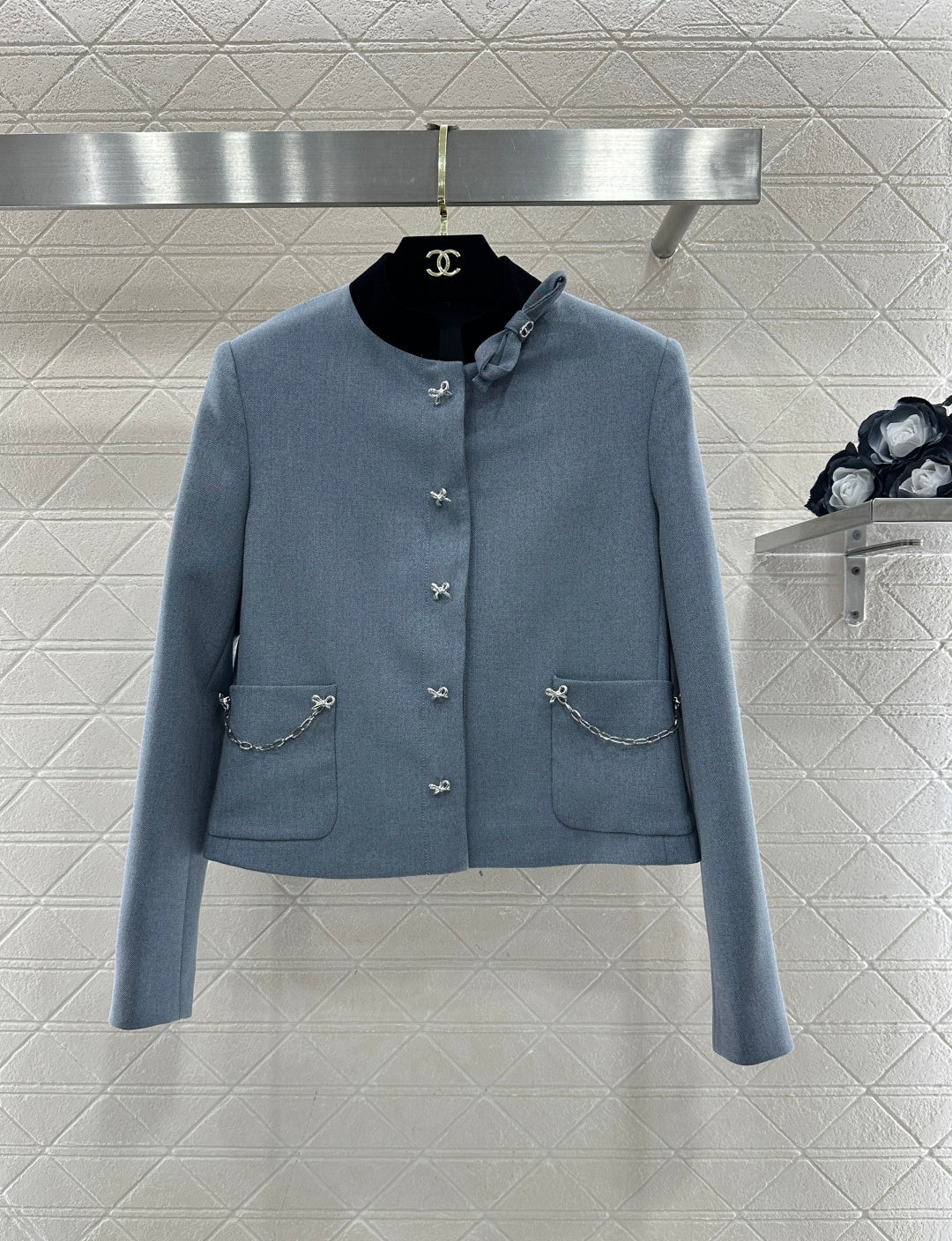 26NEW Color-blocked Stand-collar Jacket and Pleated Skirt Set