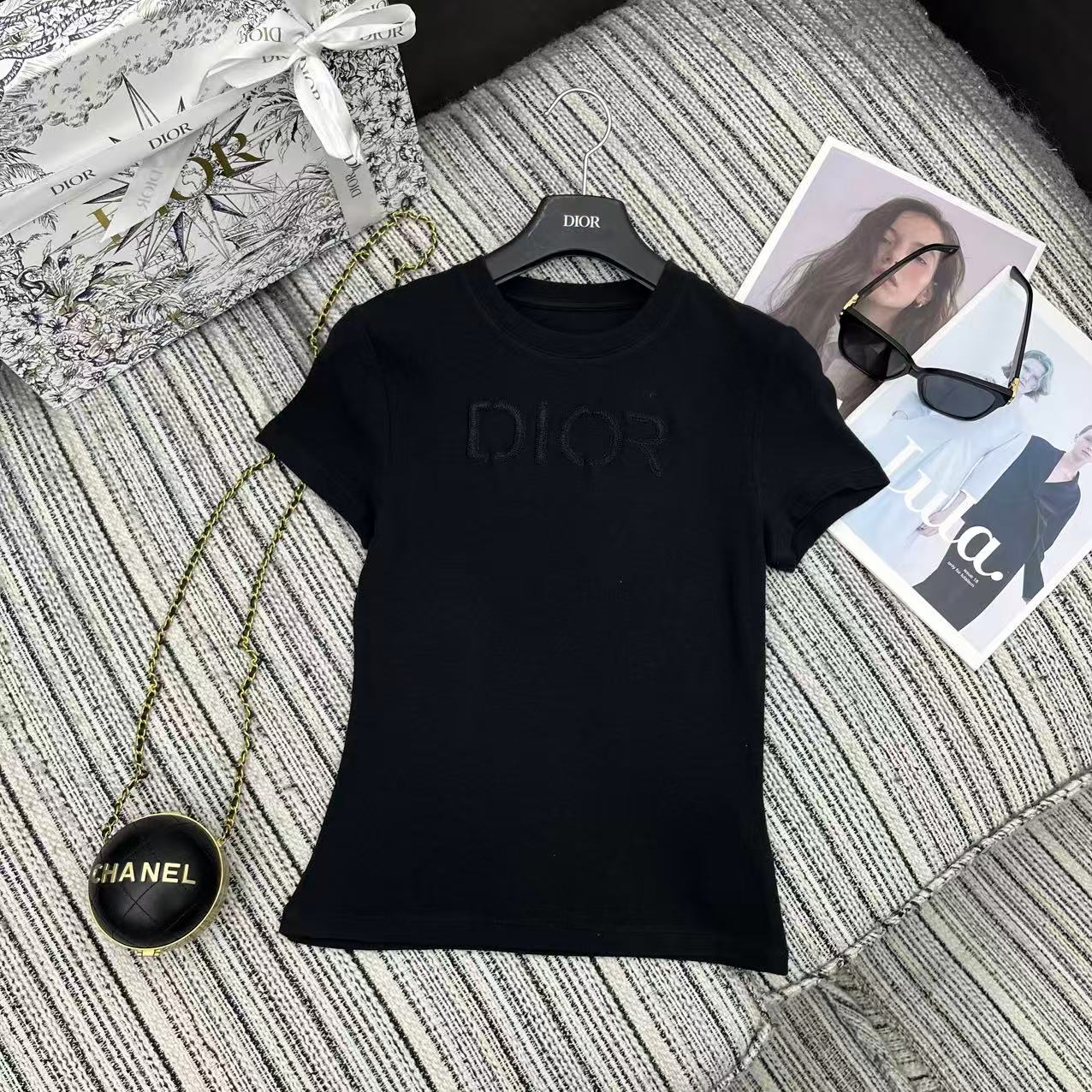 26NEW Embroidered Letter Crew Neck Short Sleeve T-Shirt