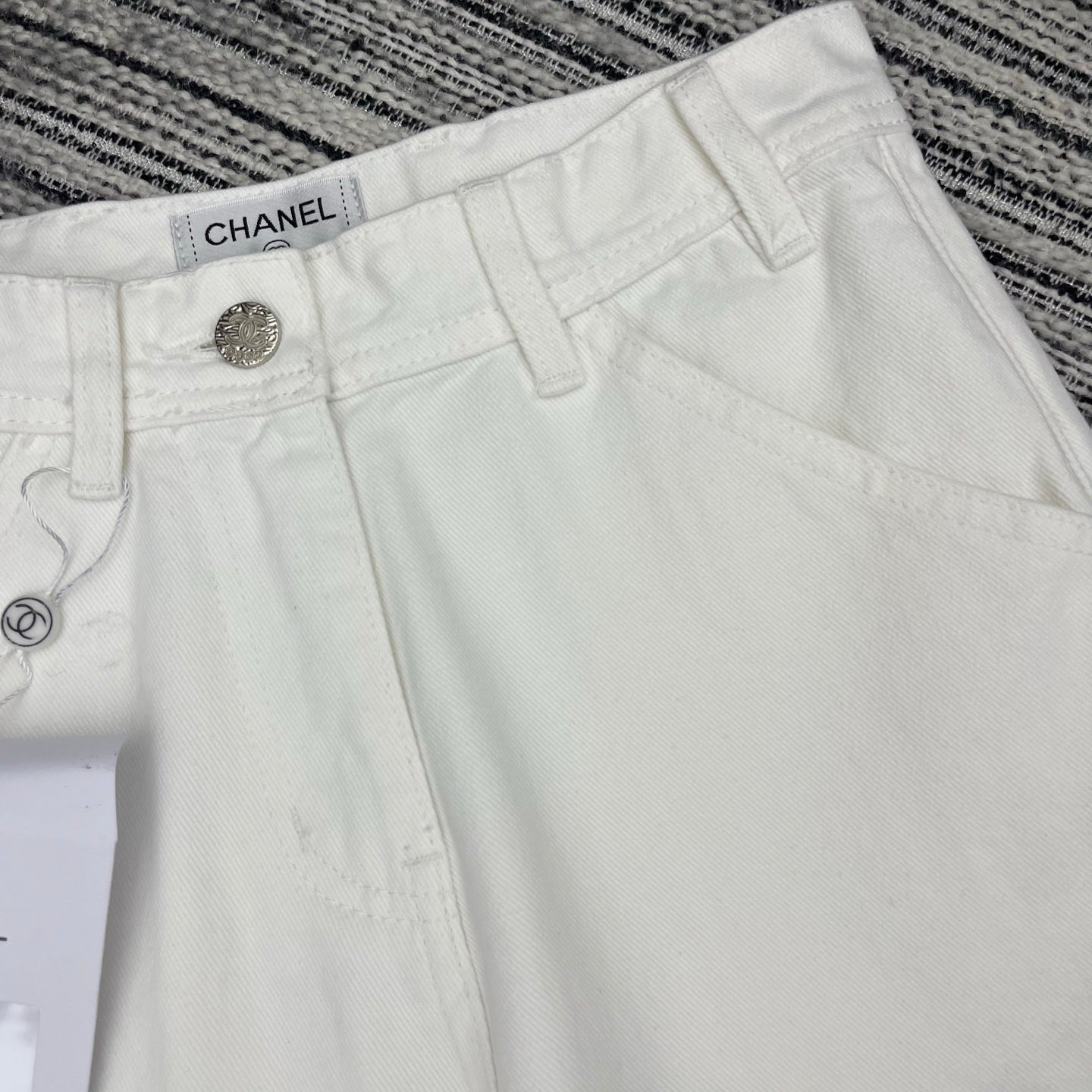 26NEW logo embellished straight-leg jeans