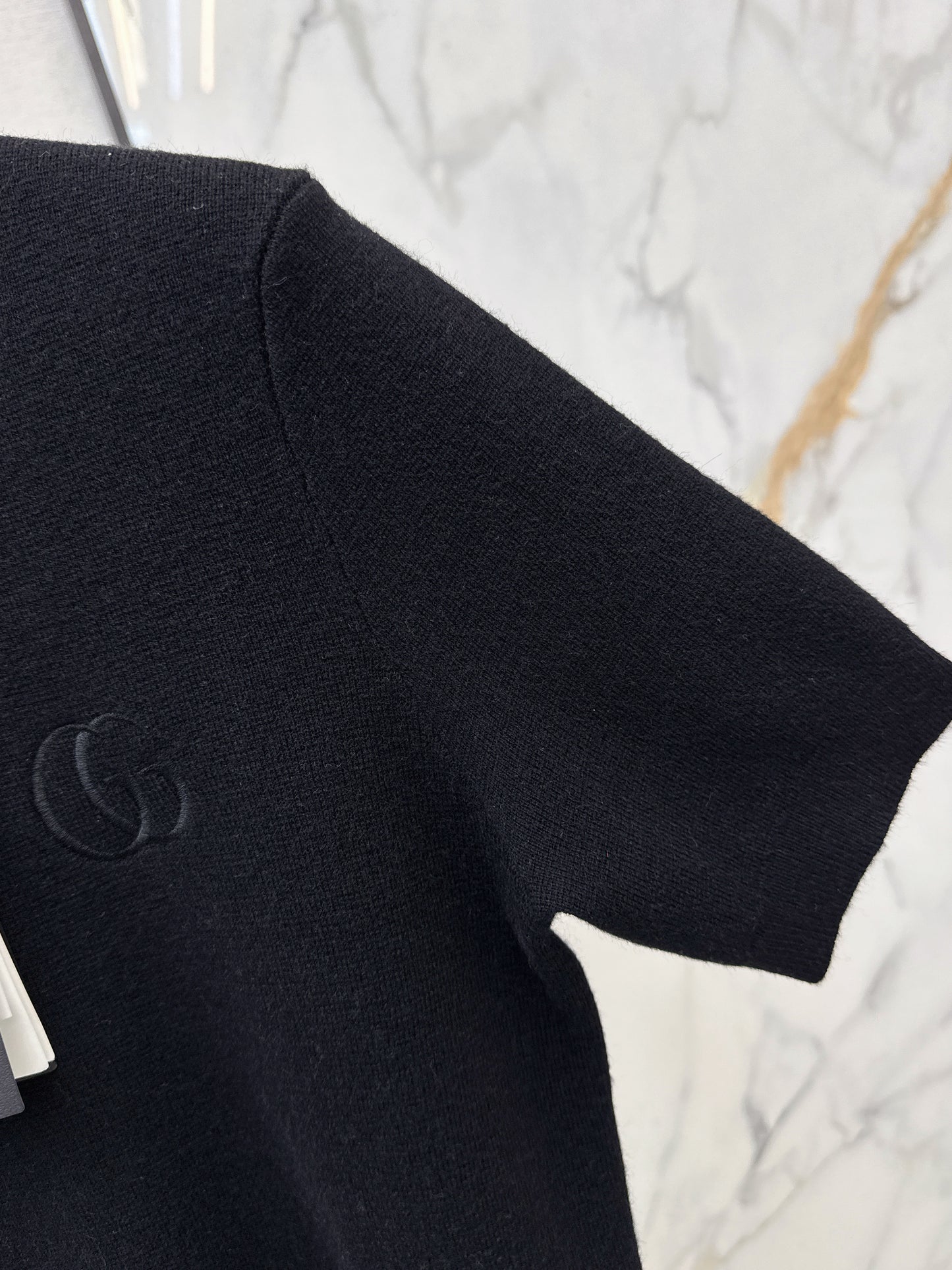 26NEW Embroidered Crew Neck Short Sleeve Sweater