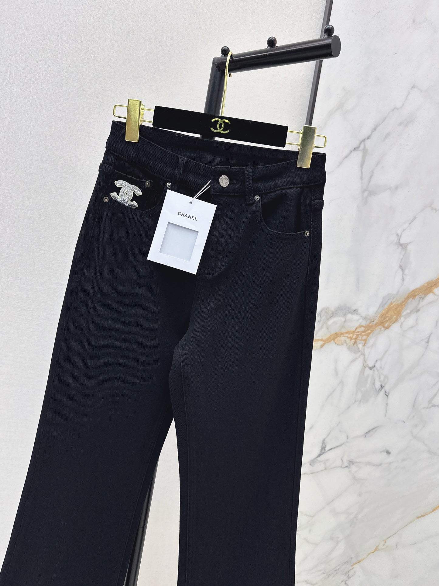 26NEW Spring/Summer Black Frayed Straight Leg Jeans