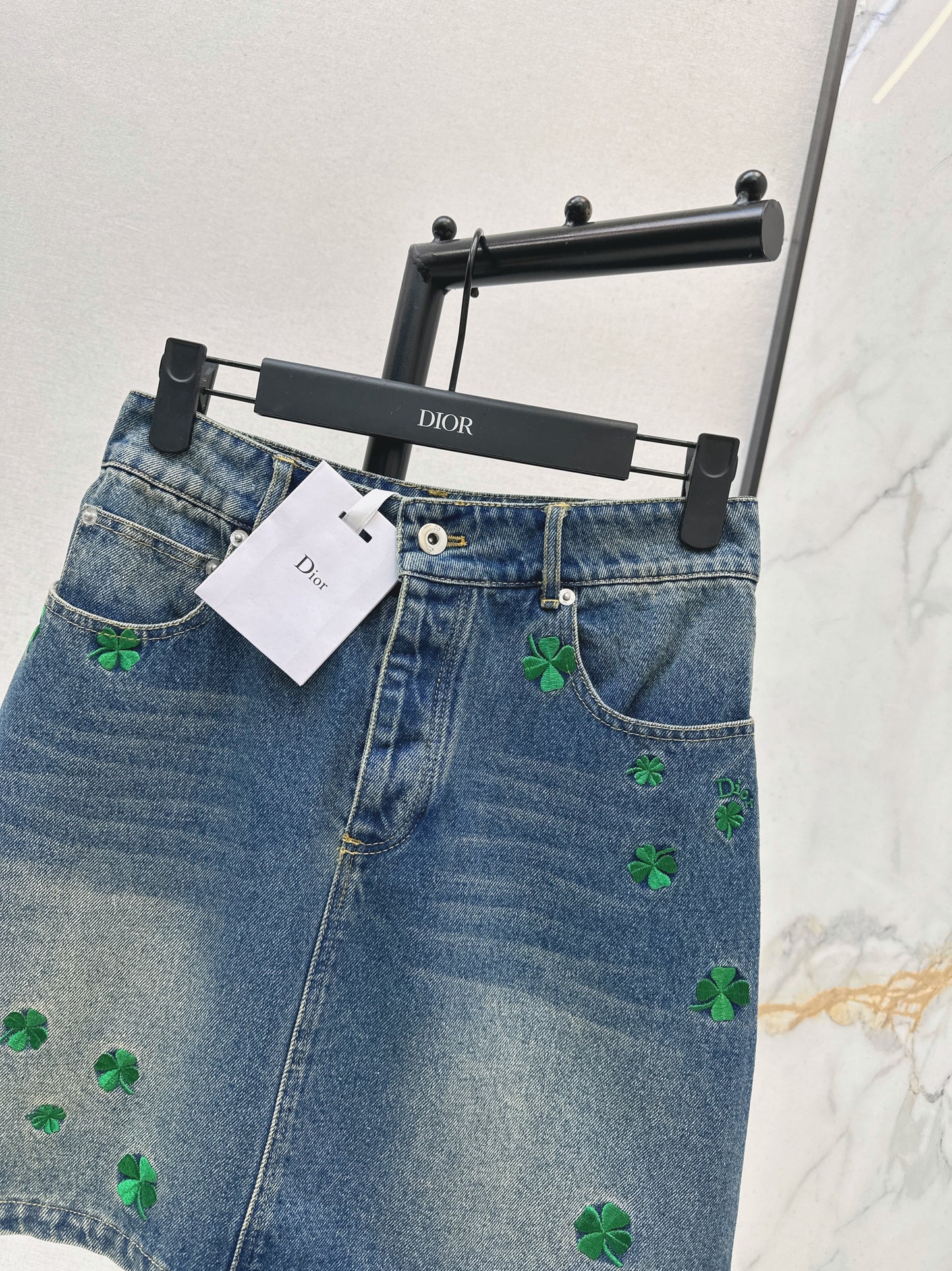 26NEW four-leaf clover embroidered denim midi skirt