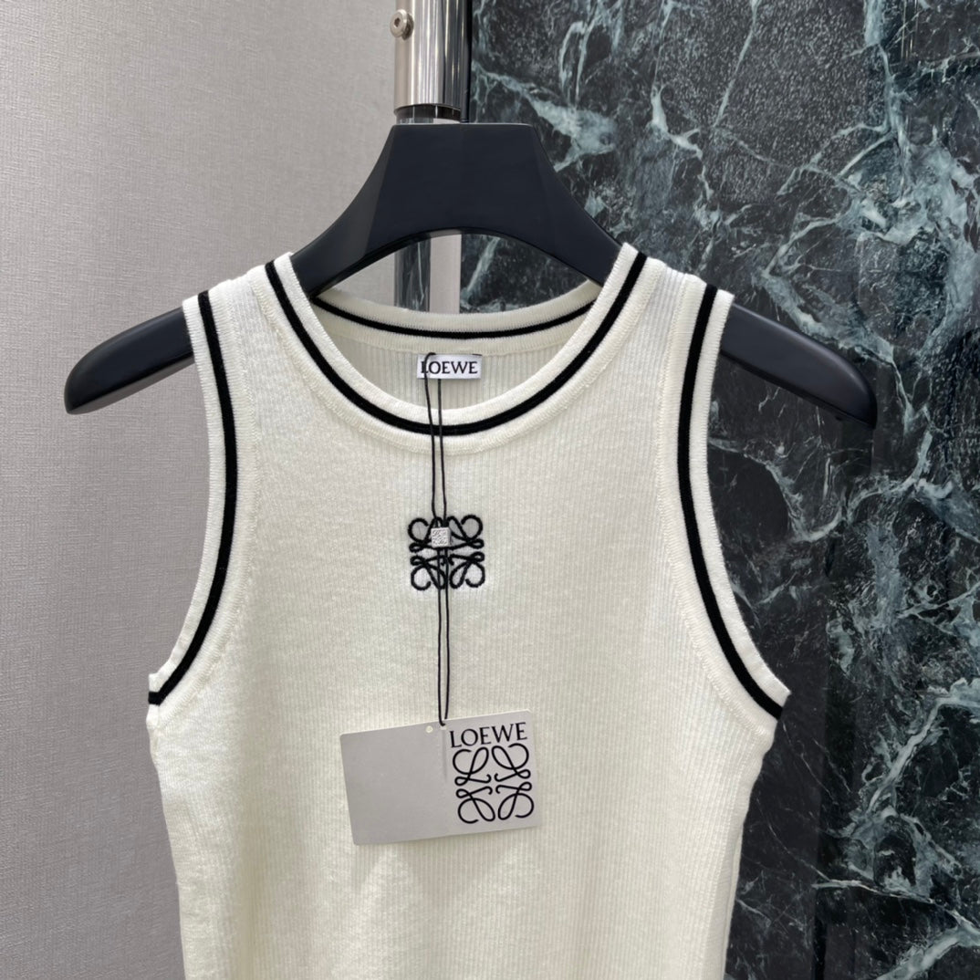 26NEW Knitted Vest, Crew Neck, Sleeveless