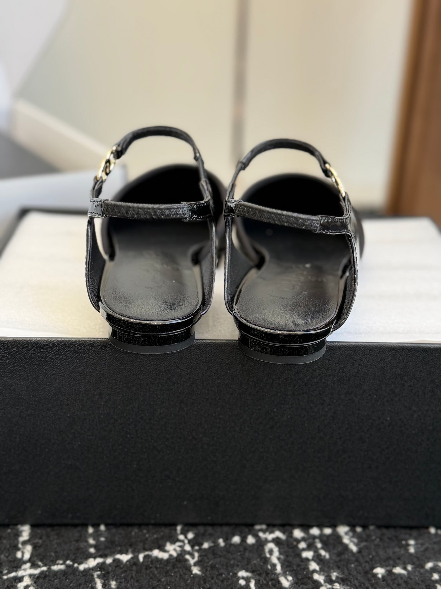 26SS Spring/Summer New Pointed Toe Sandals