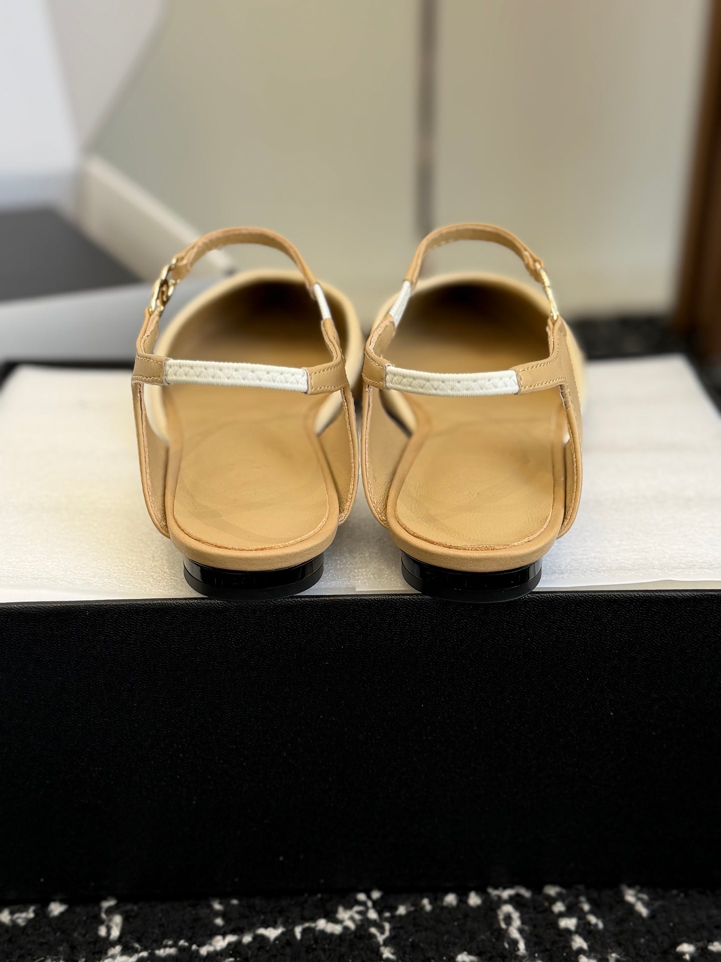 26SS Spring/Summer New Pointed Toe Sandals