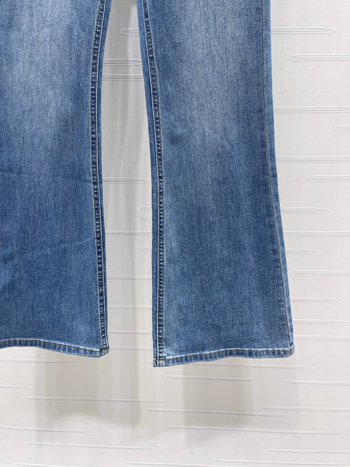26NEW Embroidered Flared Jeans