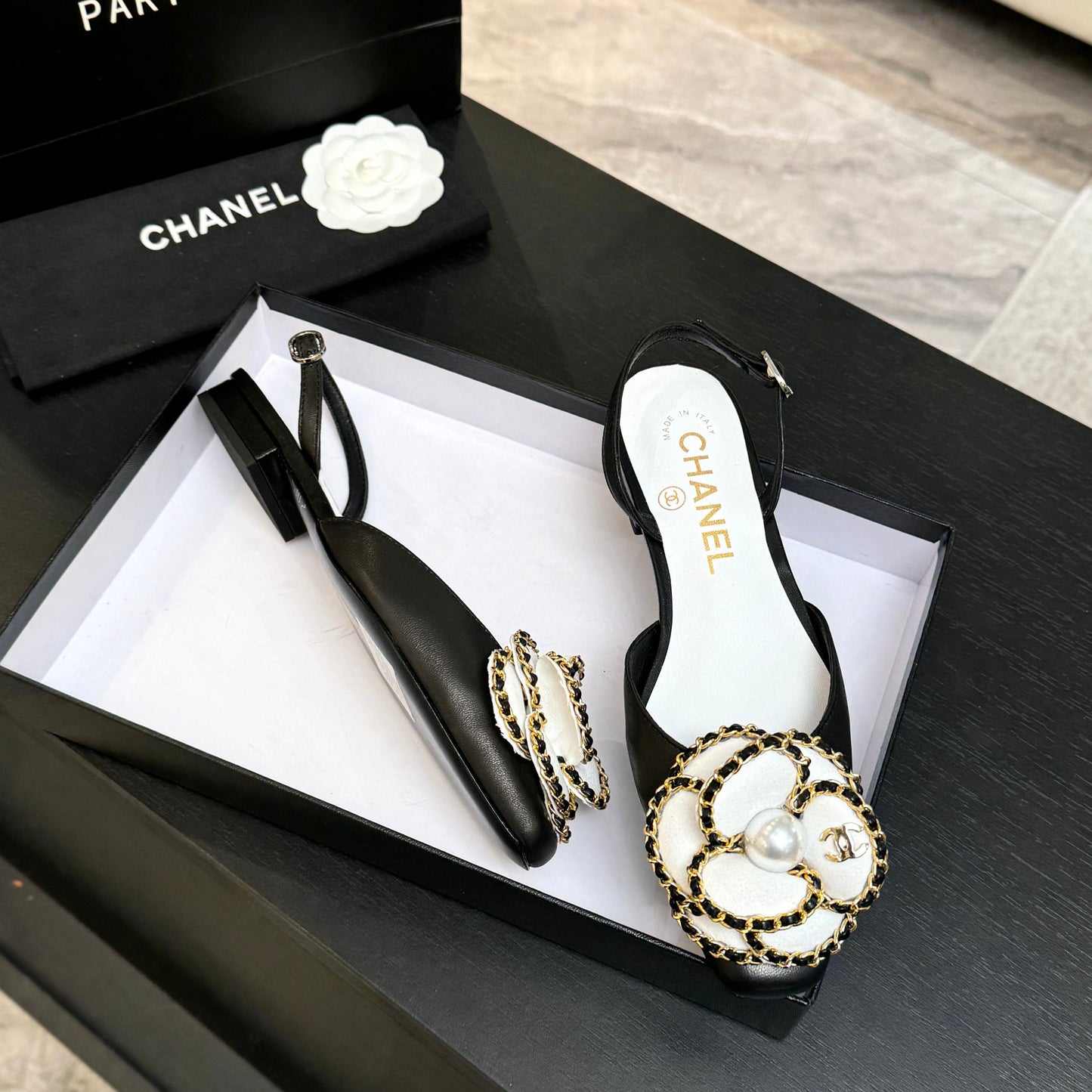 Camellia Mary Jane Flats