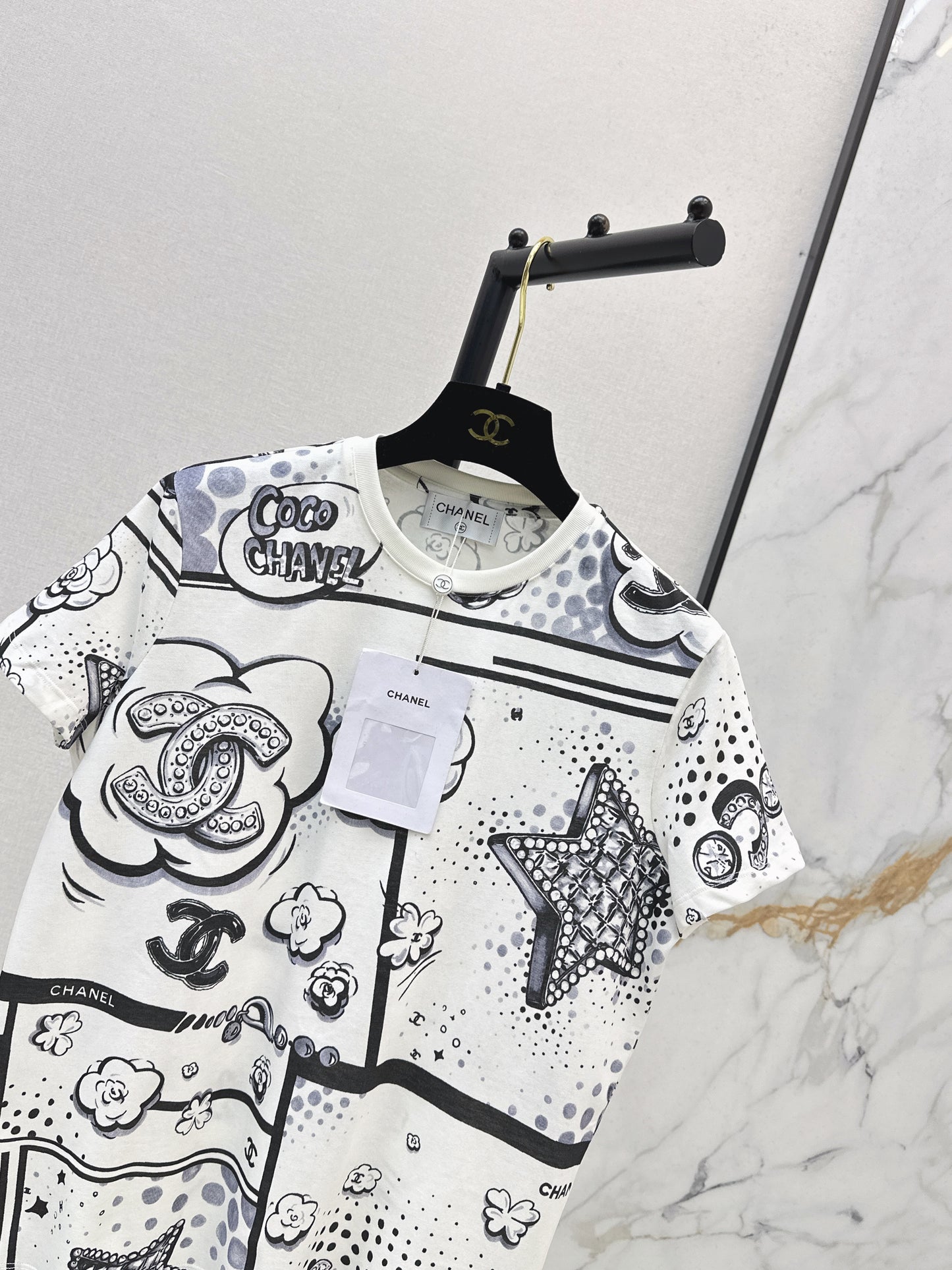 26SS Camellia & Pearl Chain Print Short-Sleeve T-Shirt