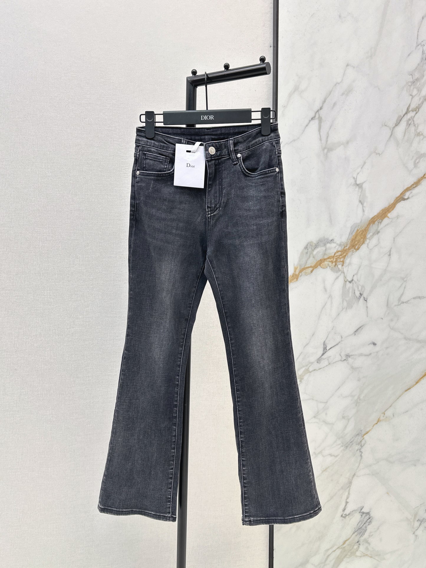 26SS New Slim-Fit Flared Jeans