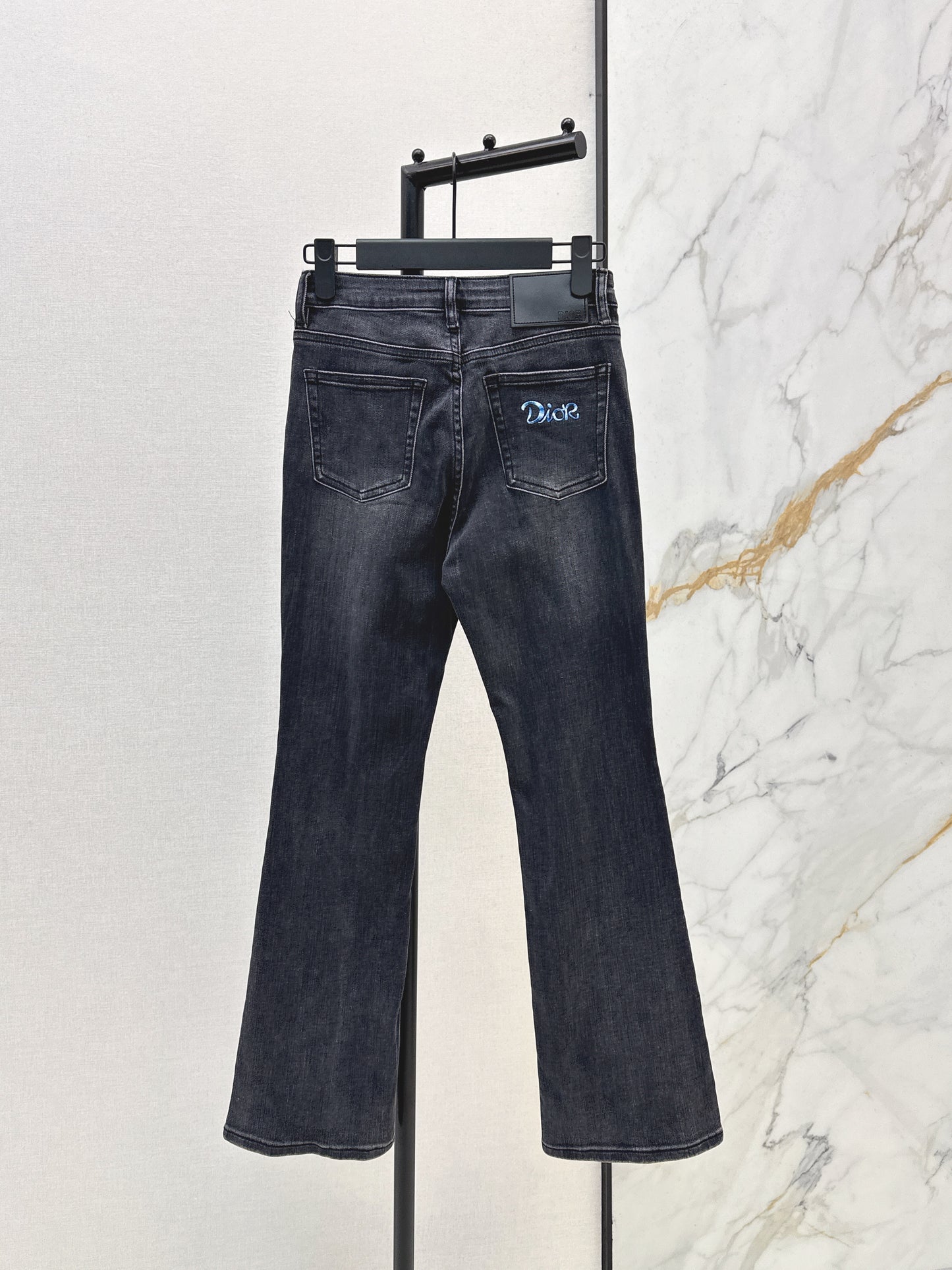26SS New Slim-Fit Flared Jeans