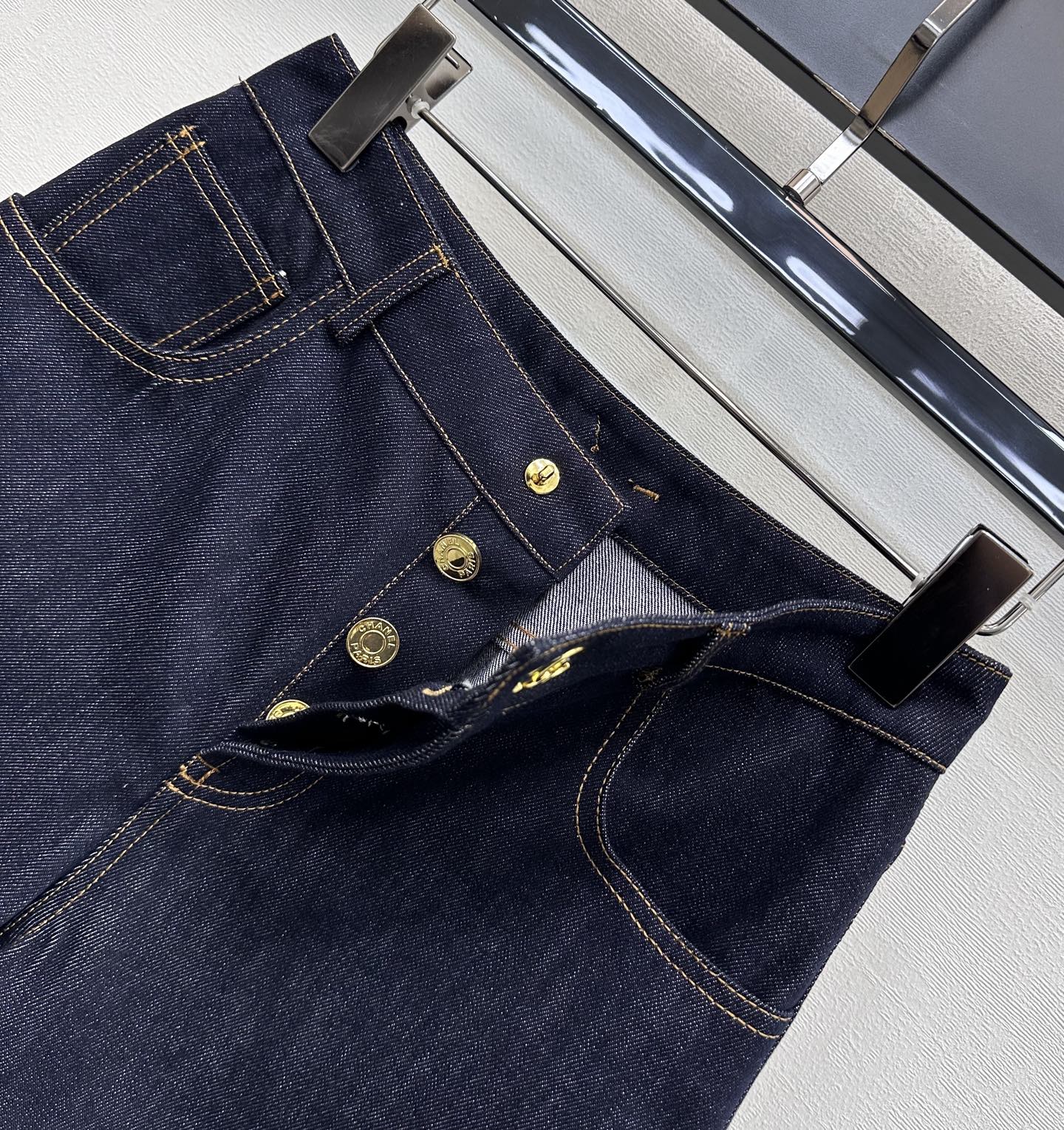 26SS New Embroidered Backpack Button Denim Shorts