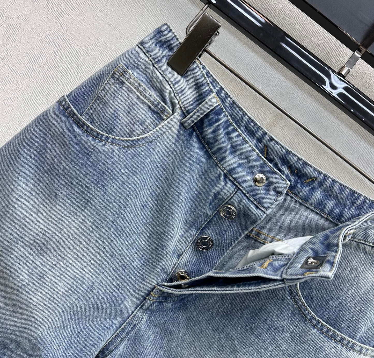 26SS New Embroidered Backpack Button Denim Shorts