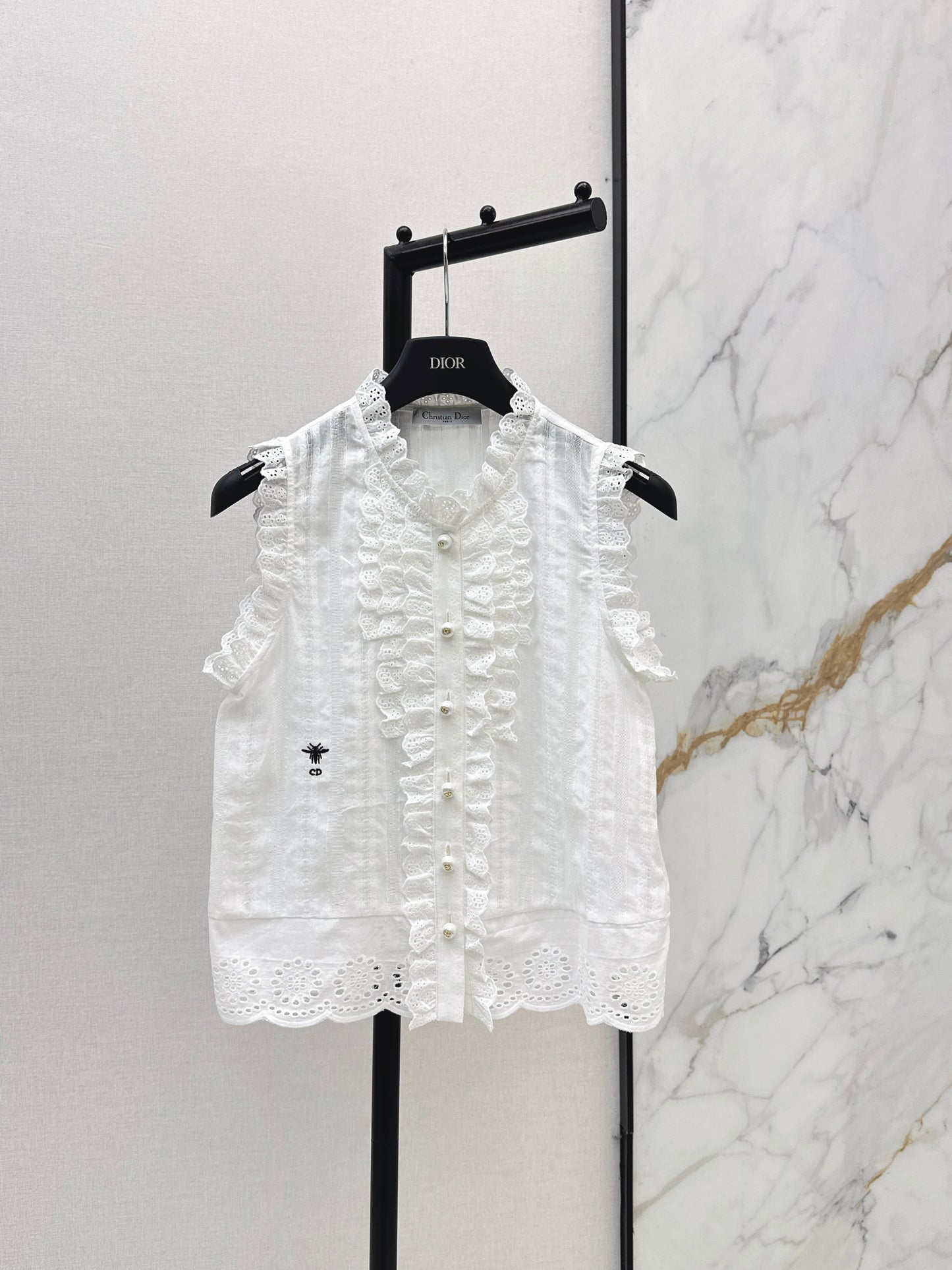 26SS NEW Bee Embroidery Ruffled Collar Sleeveless Shirt