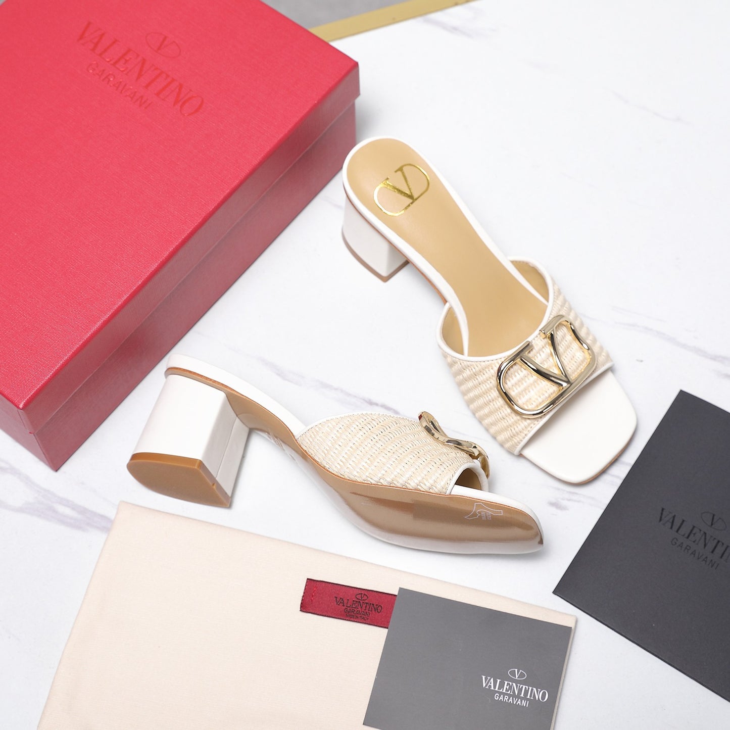 26SS runway style mid-heel sandals