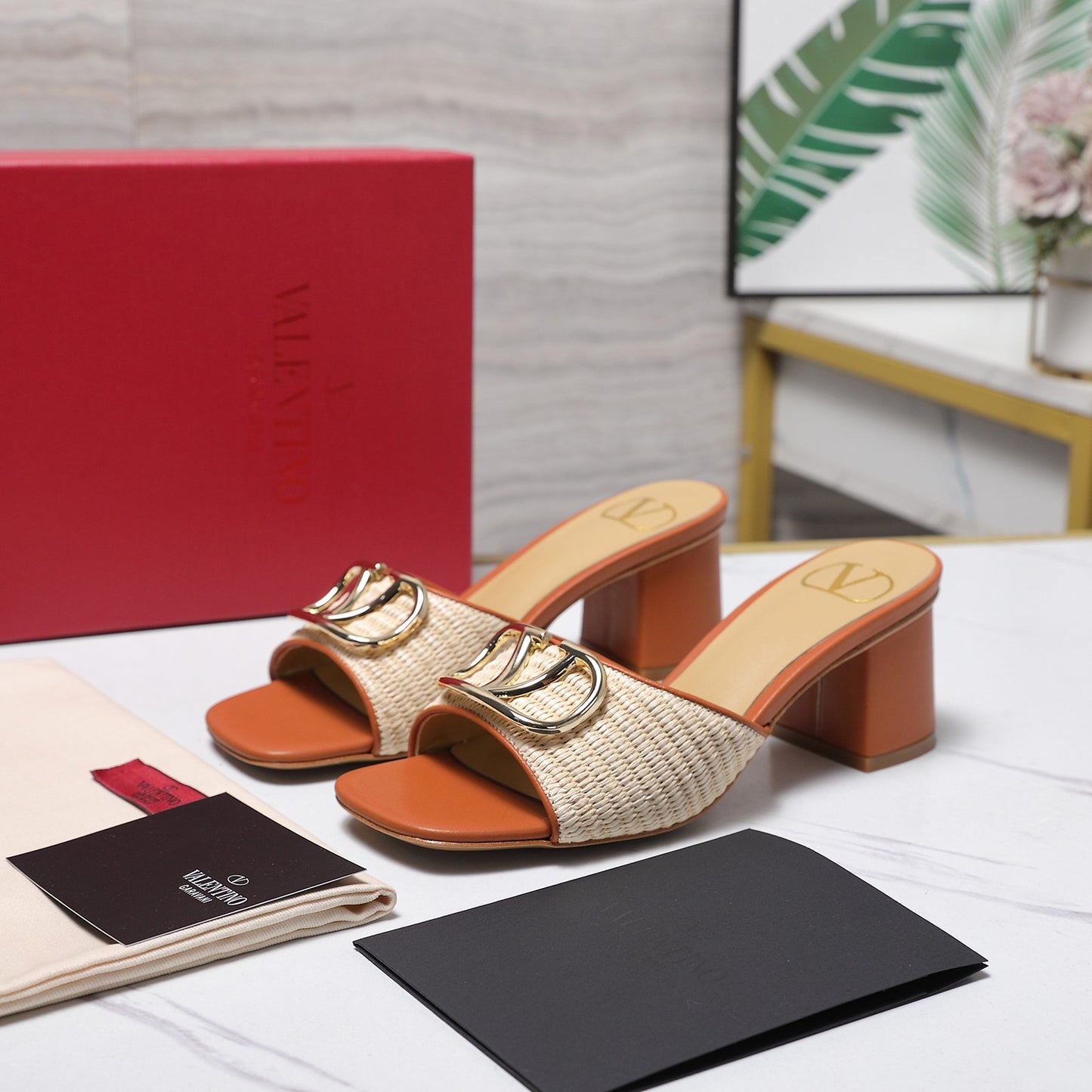 26SS runway style mid-heel sandals