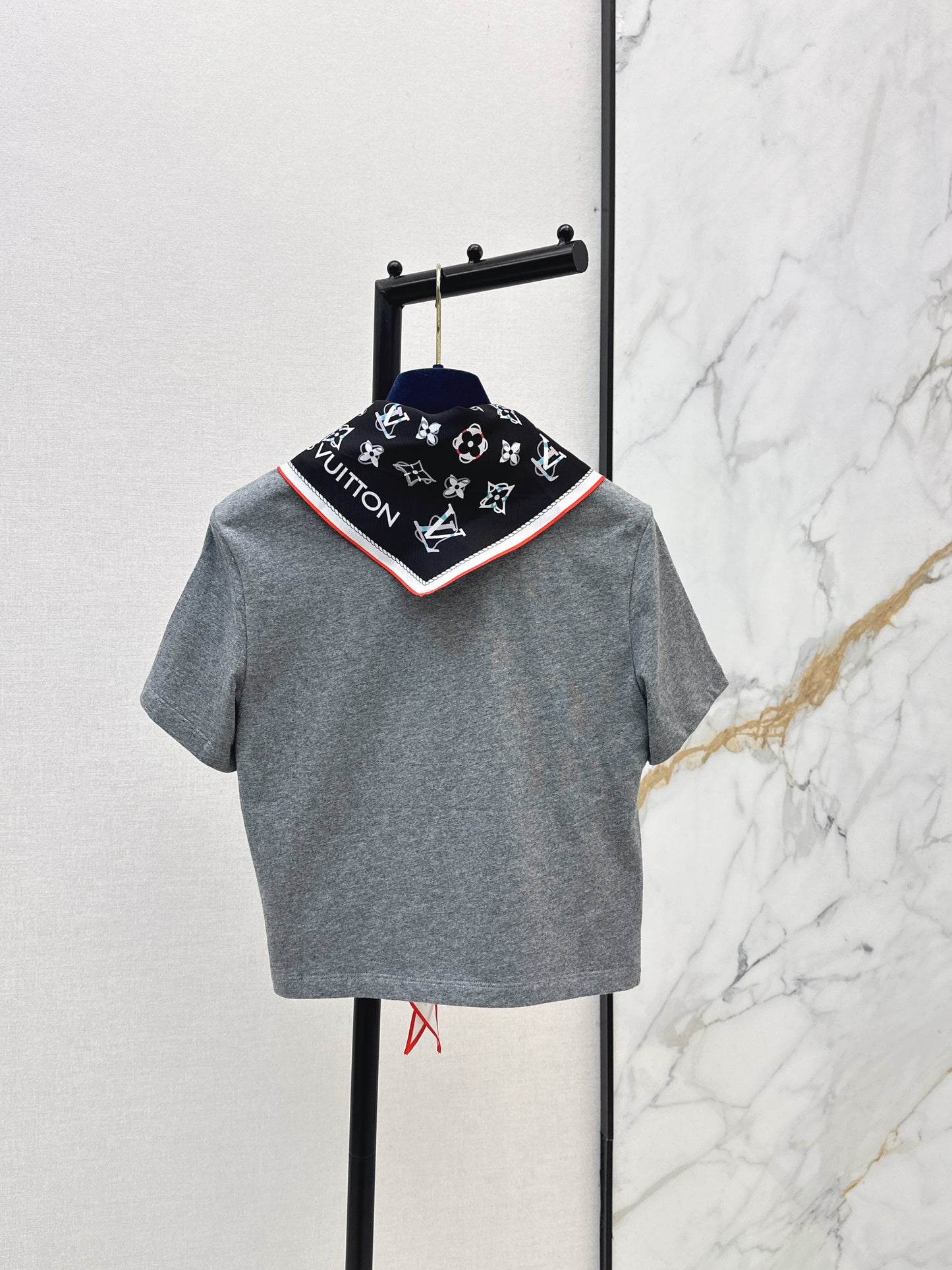 26SS New Arrival: Short-Length T-Shirt with Printed Silk Scarf Embellishment