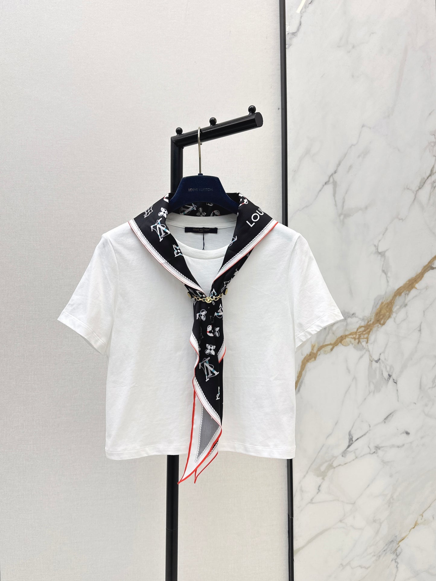 26SS New Arrival: Short-Length T-Shirt with Printed Silk Scarf Embellishment