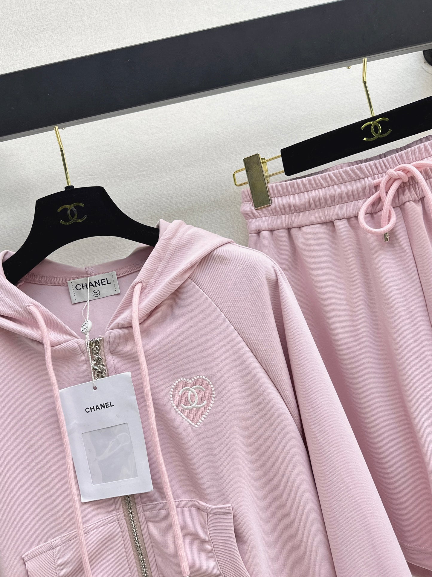 26SS Hooded Casual Jacket + Elastic-Waist Shorts