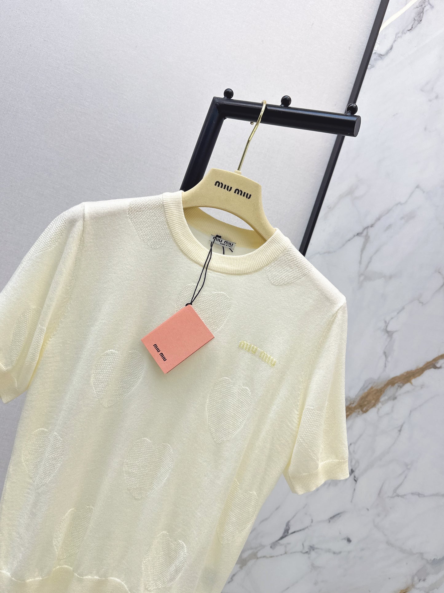 26SS — Knitted Short-Sleeve Top with Letter Embroidery