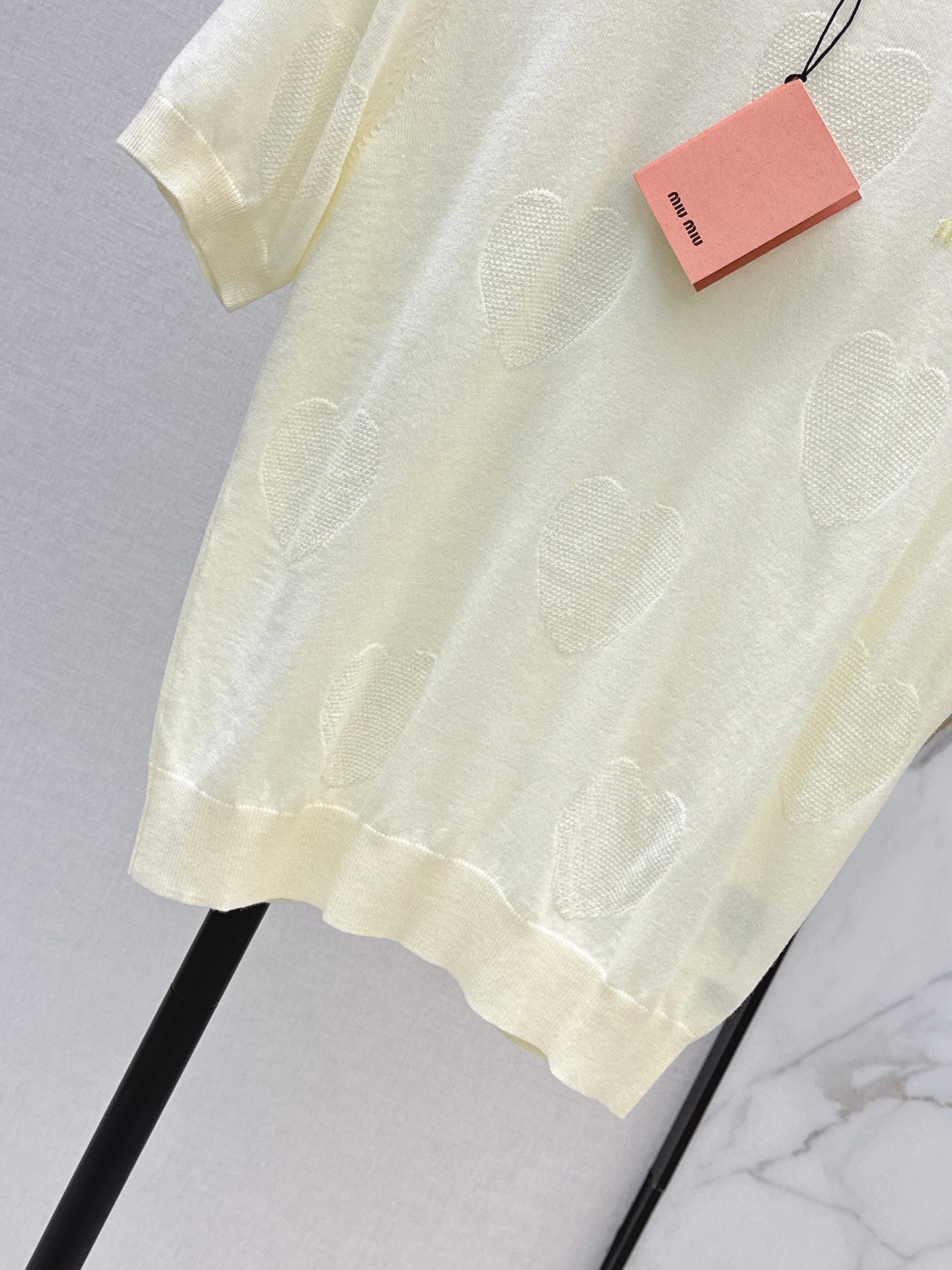 26SS — Knitted Short-Sleeve Top with Letter Embroidery