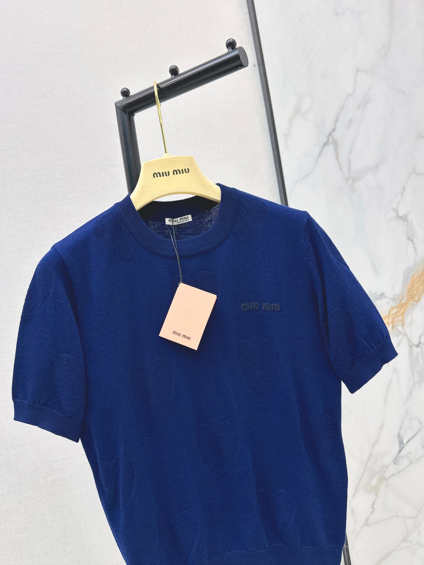 26SS — Knitted Short-Sleeve Top with Letter Embroidery