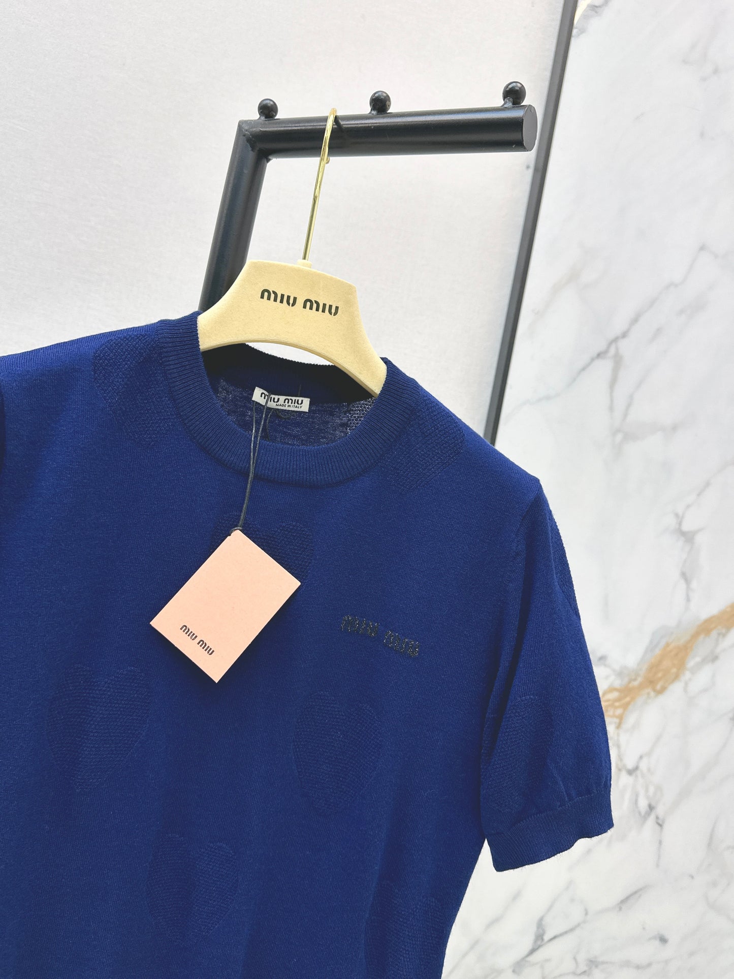 26SS — Knitted Short-Sleeve Top with Letter Embroidery