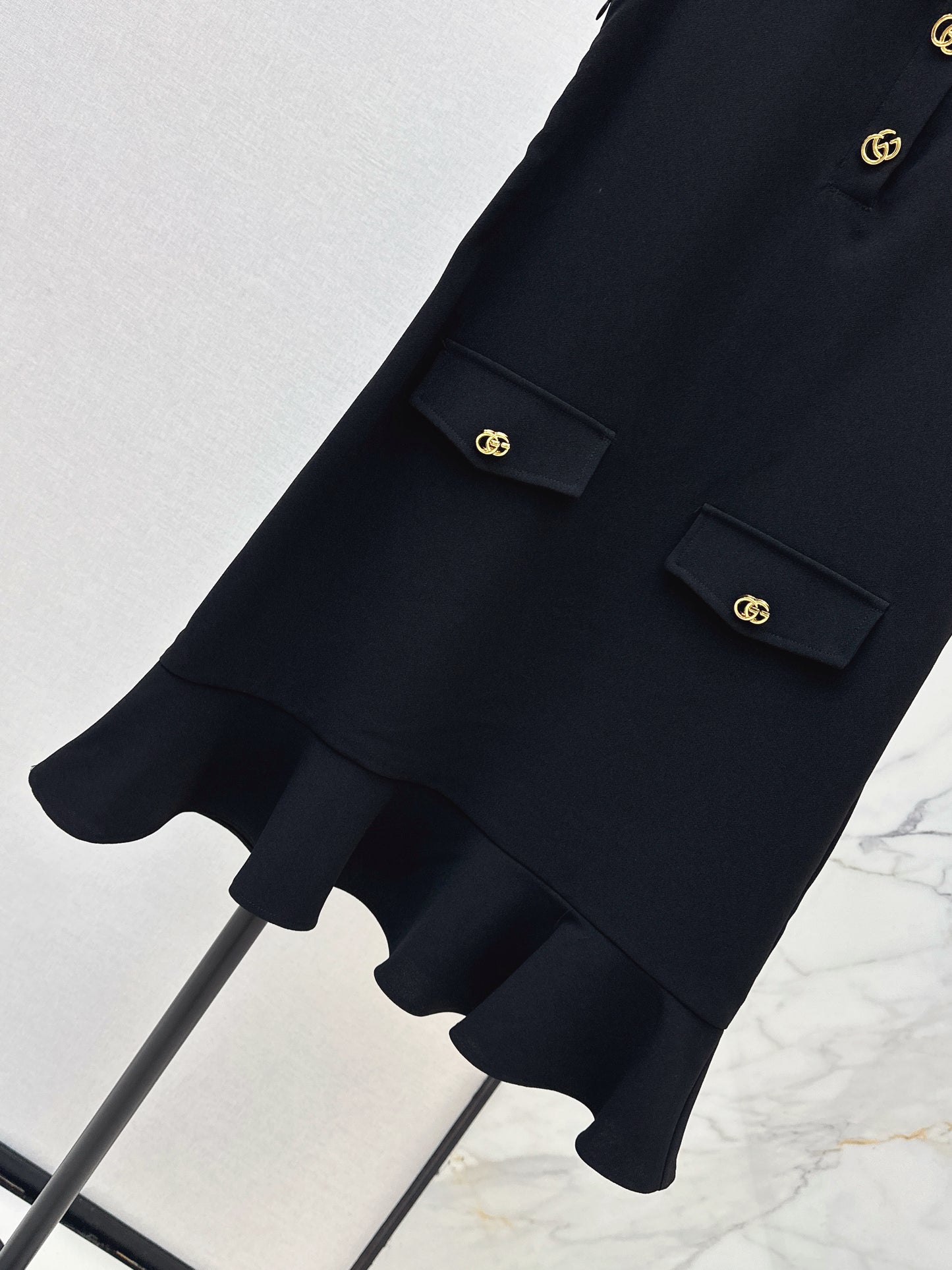 26SS — New Sleeveless Dress with Metal Buckle Decoration