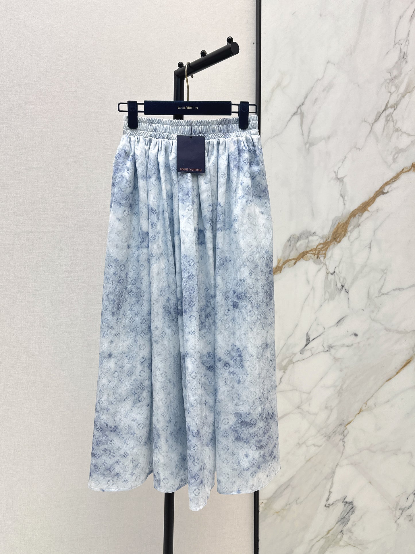 26SS — New Gradient-Print Matching Set