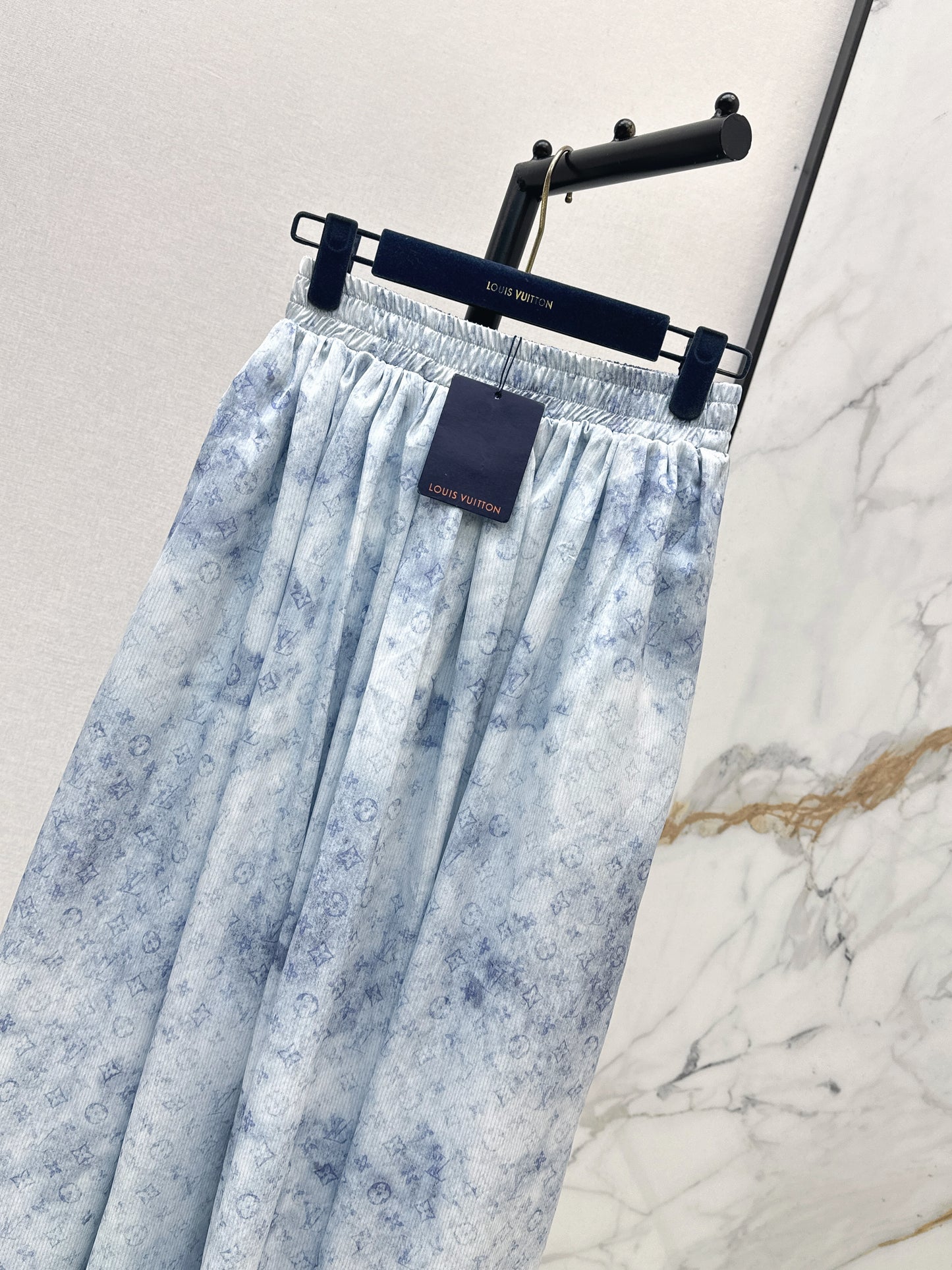 26SS — New Gradient-Print Matching Set