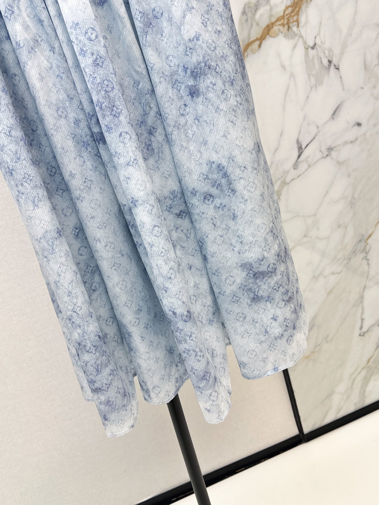 26SS — New Gradient-Print Matching Set