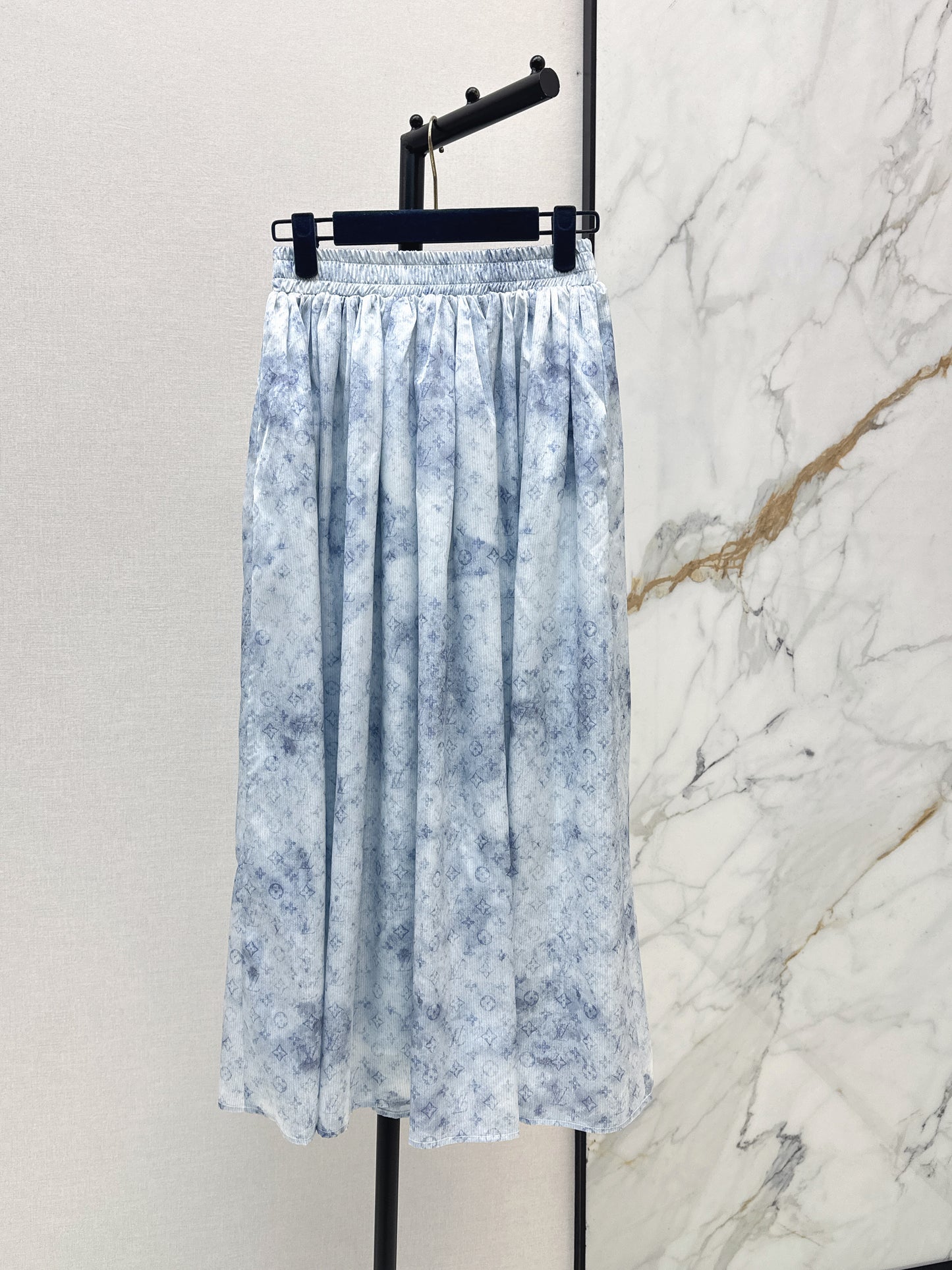 26SS — New Gradient-Print Matching Set