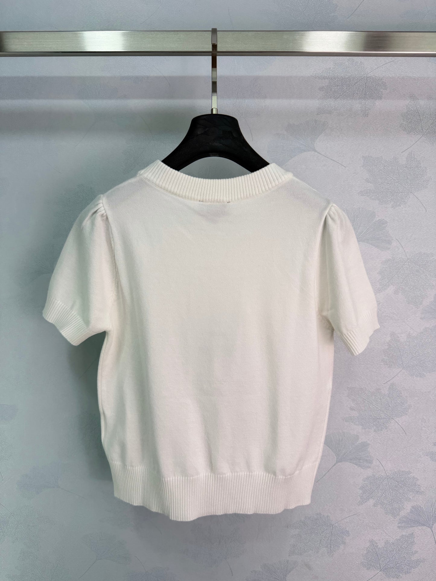 26  New Short-Sleeve Knit Top