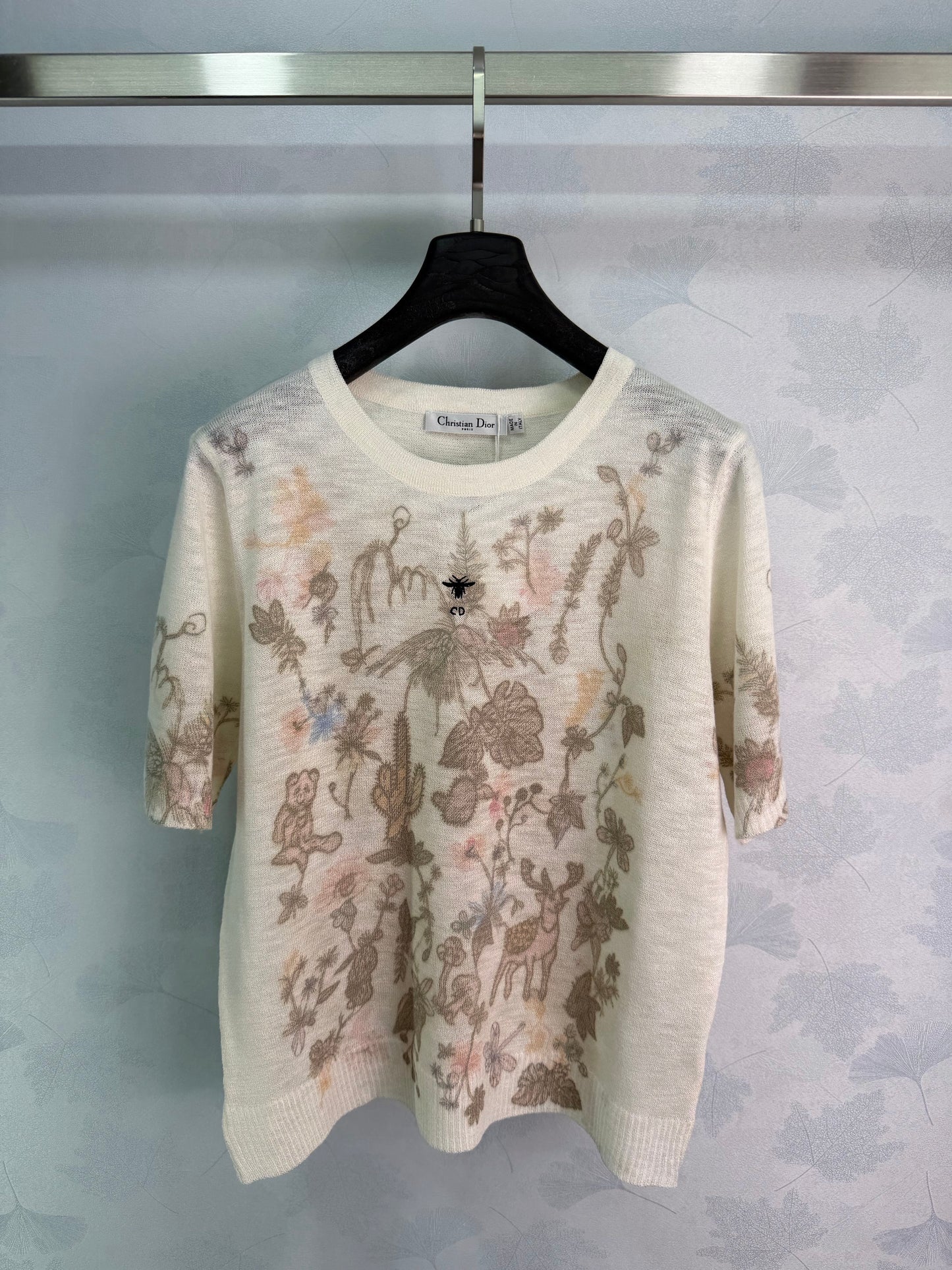 26  New Short-Sleeve Knit Top