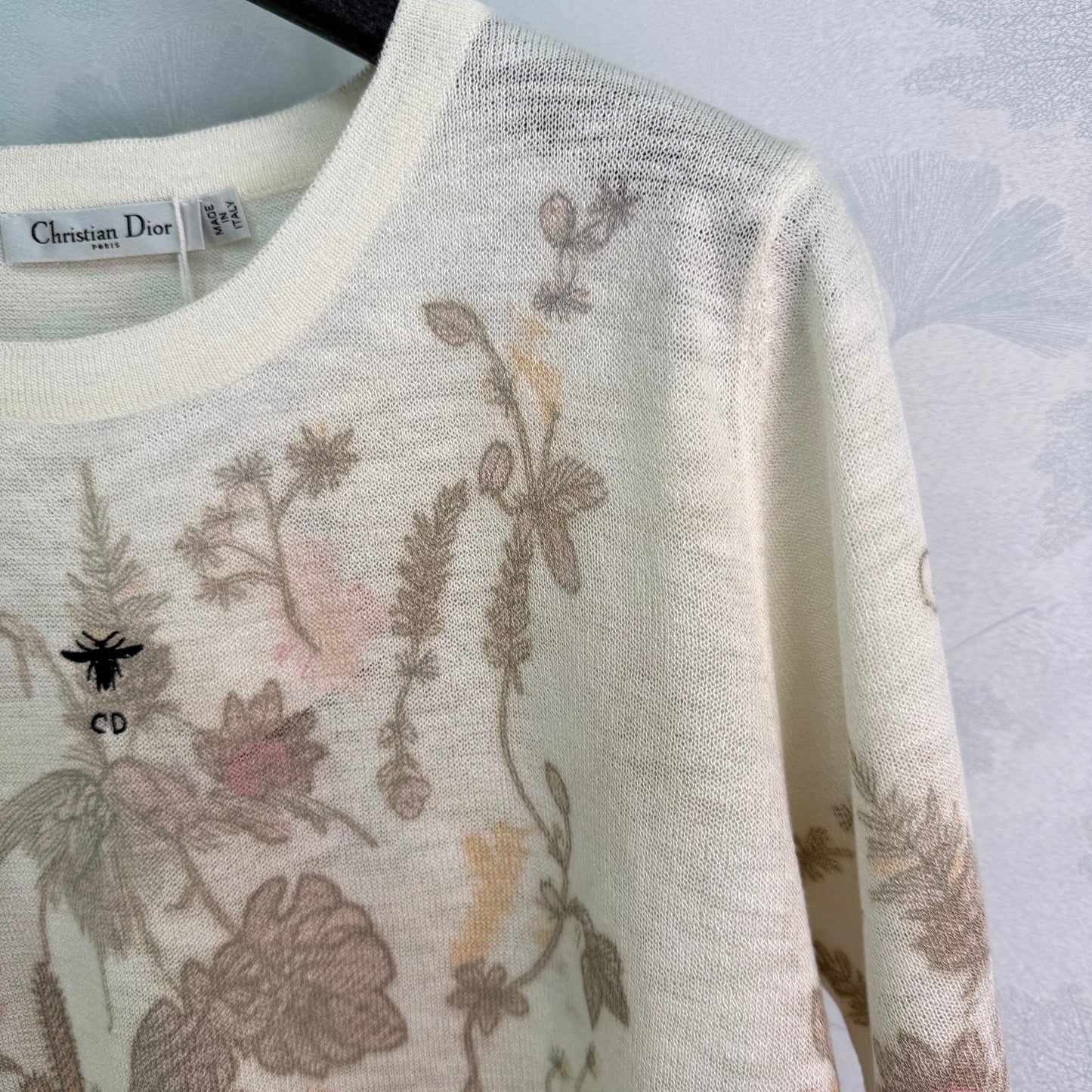 26  New Short-Sleeve Knit Top