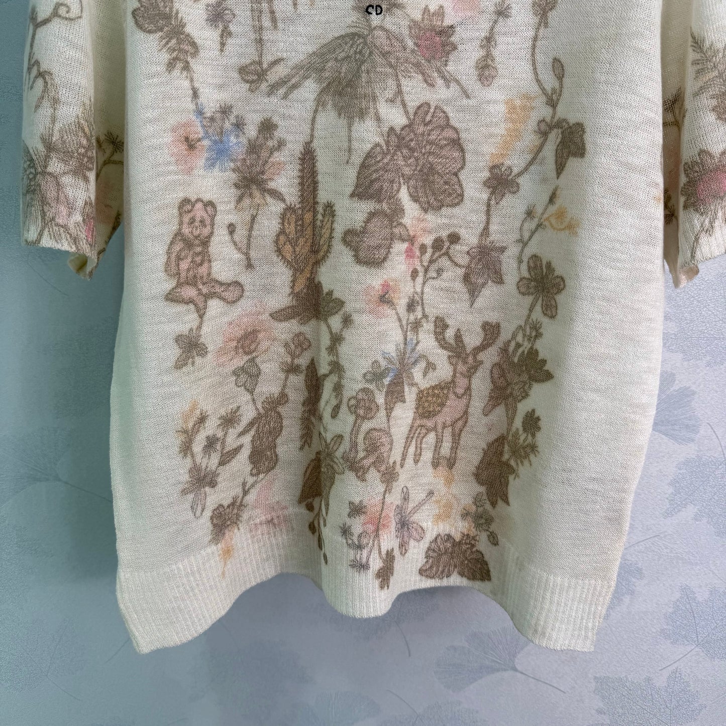 26  New Short-Sleeve Knit Top