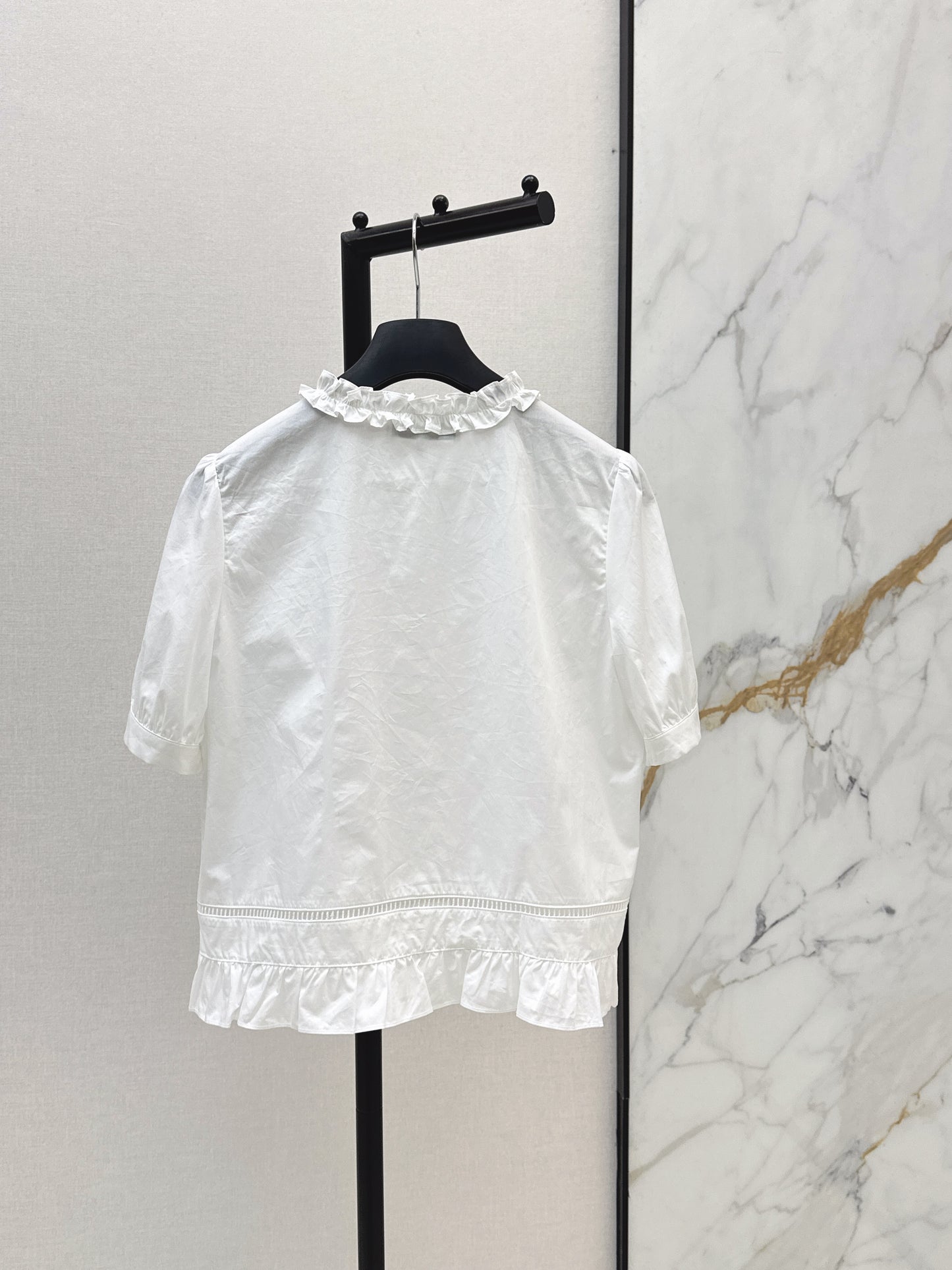 26SS — New Bee-Embroidered Ruffle-Trimmed Shirt