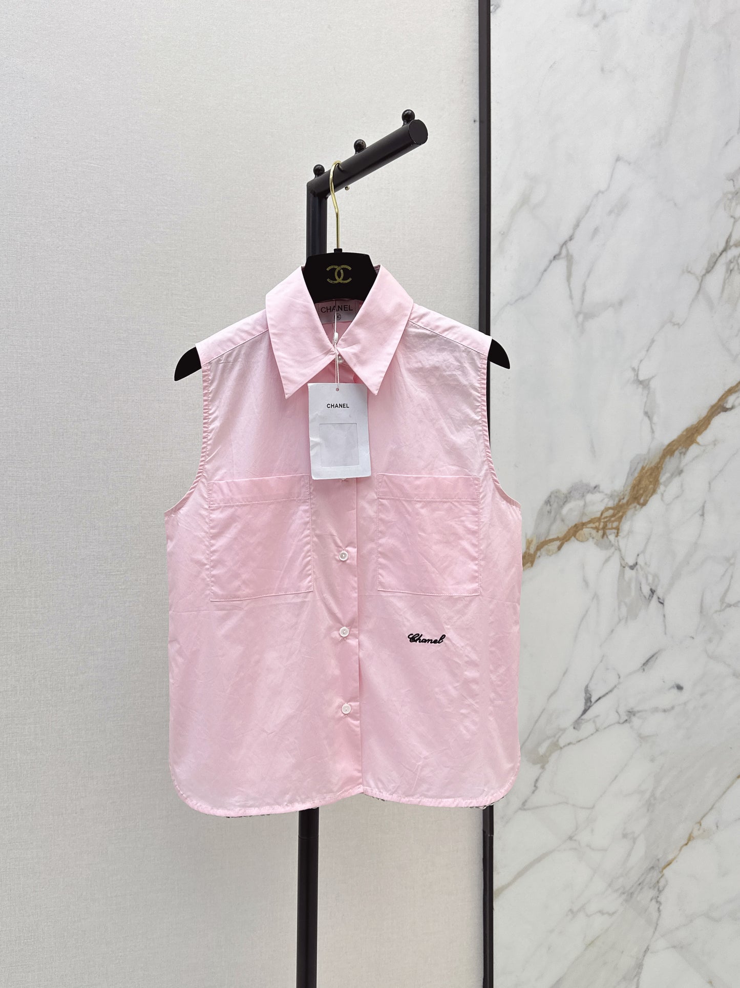 26SS — New French-Style Sleeveless Shirt with Pearl Buttons