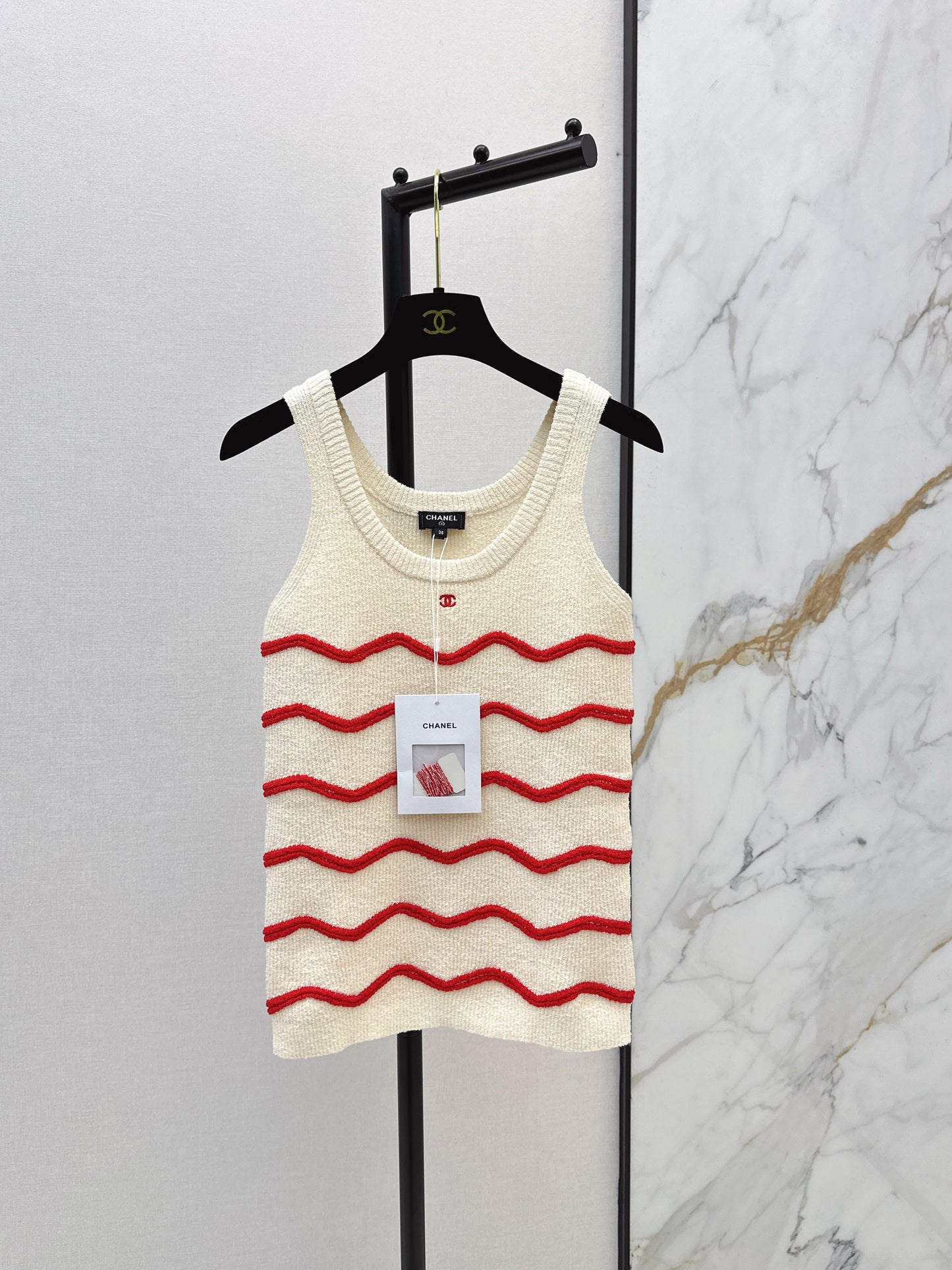 26SS — Wavy Stripe Knitted Vest