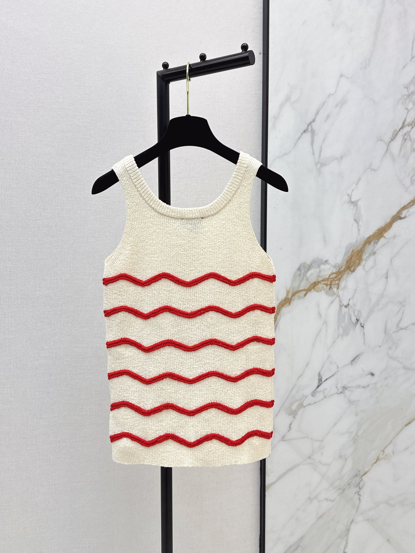 26SS — Wavy Stripe Knitted Vest