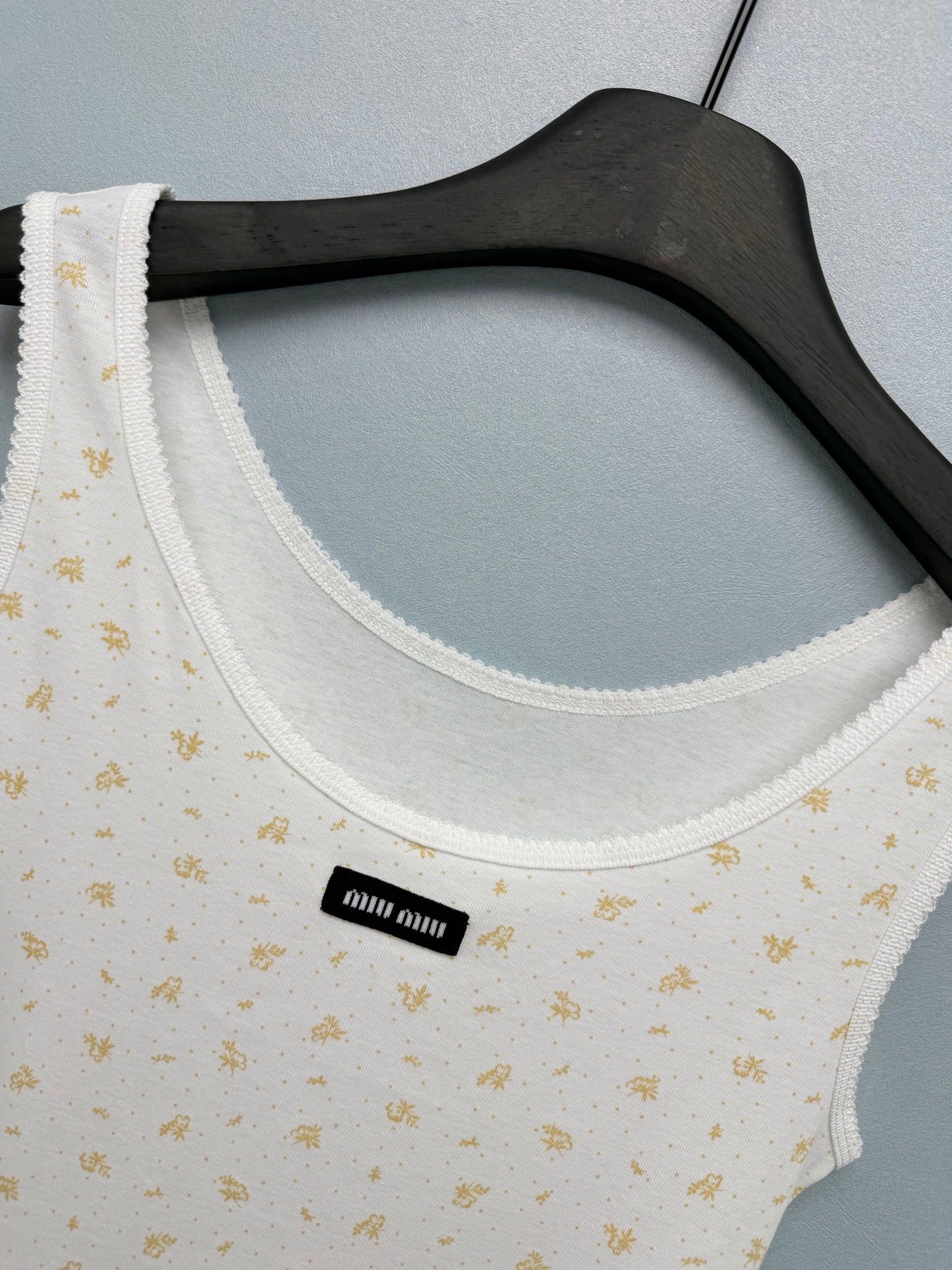 26 New Floral Vest