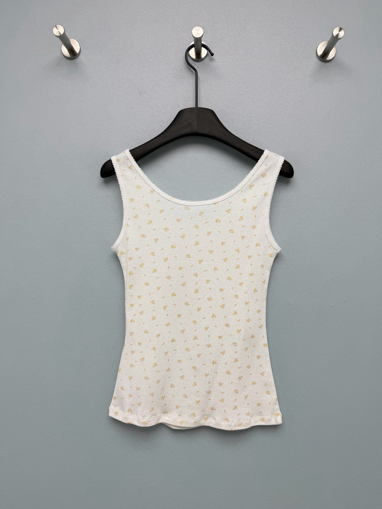 26 New Floral Vest