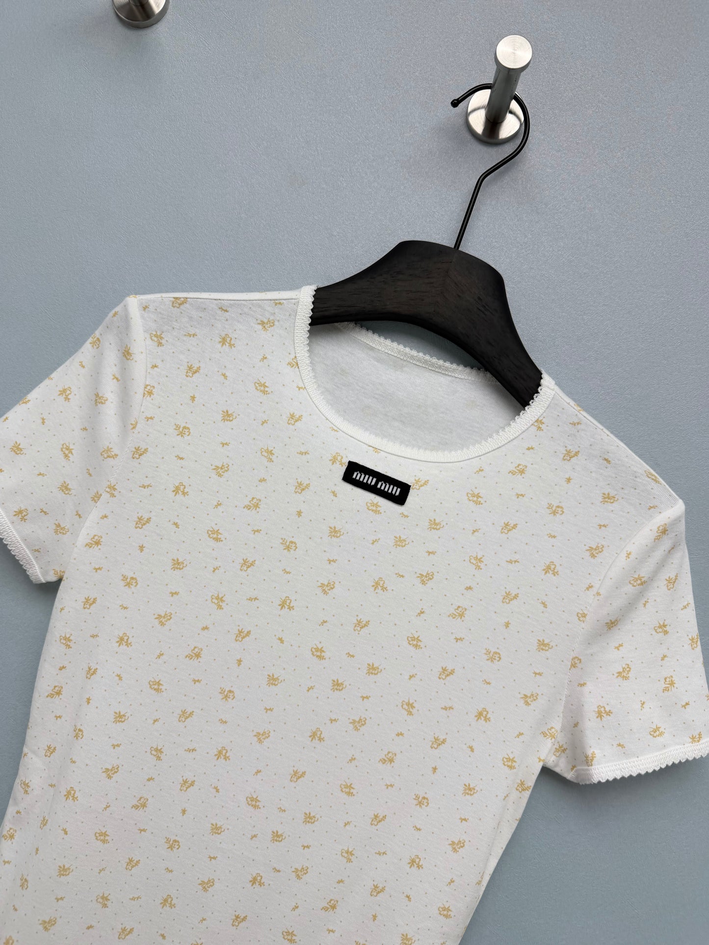 26. New Floral Short-Sleeve Top